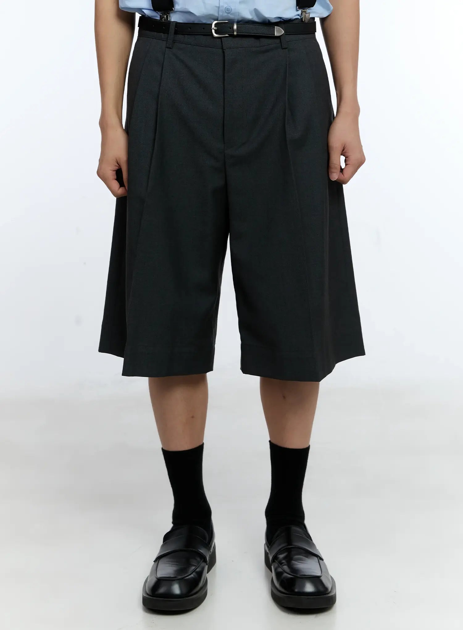 Men's Classic Pleated Bermuda Shorts IG519