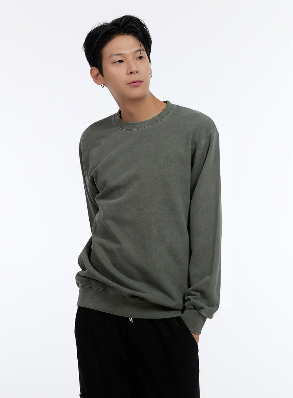 Men's Relaxed Fit Long Sleeve Sweatshirt IO428