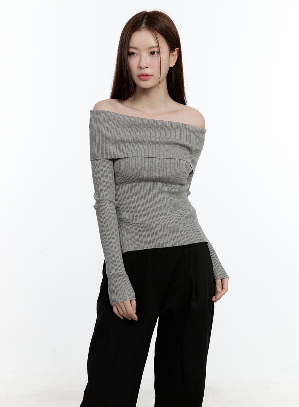 Ribbed Slim-Fit Off-Shoulder Top CM521