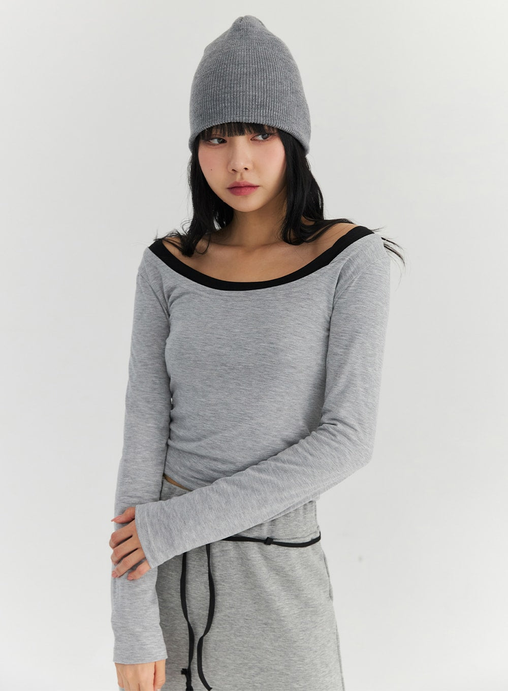 Wide U-Neck Semi Crop T-Shirt CN09