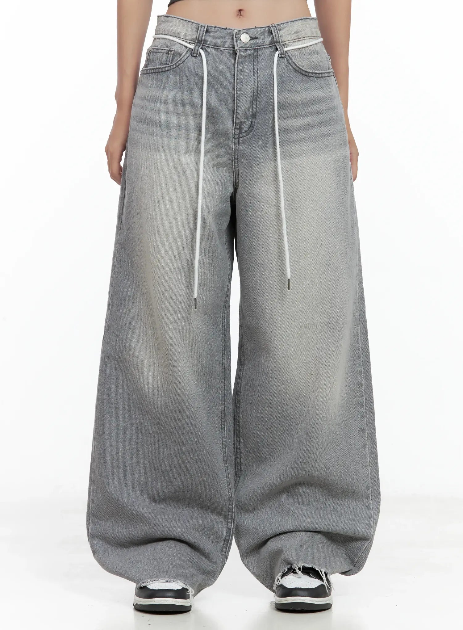 Saerom Washed Wide-Leg Denim Jeans CL509