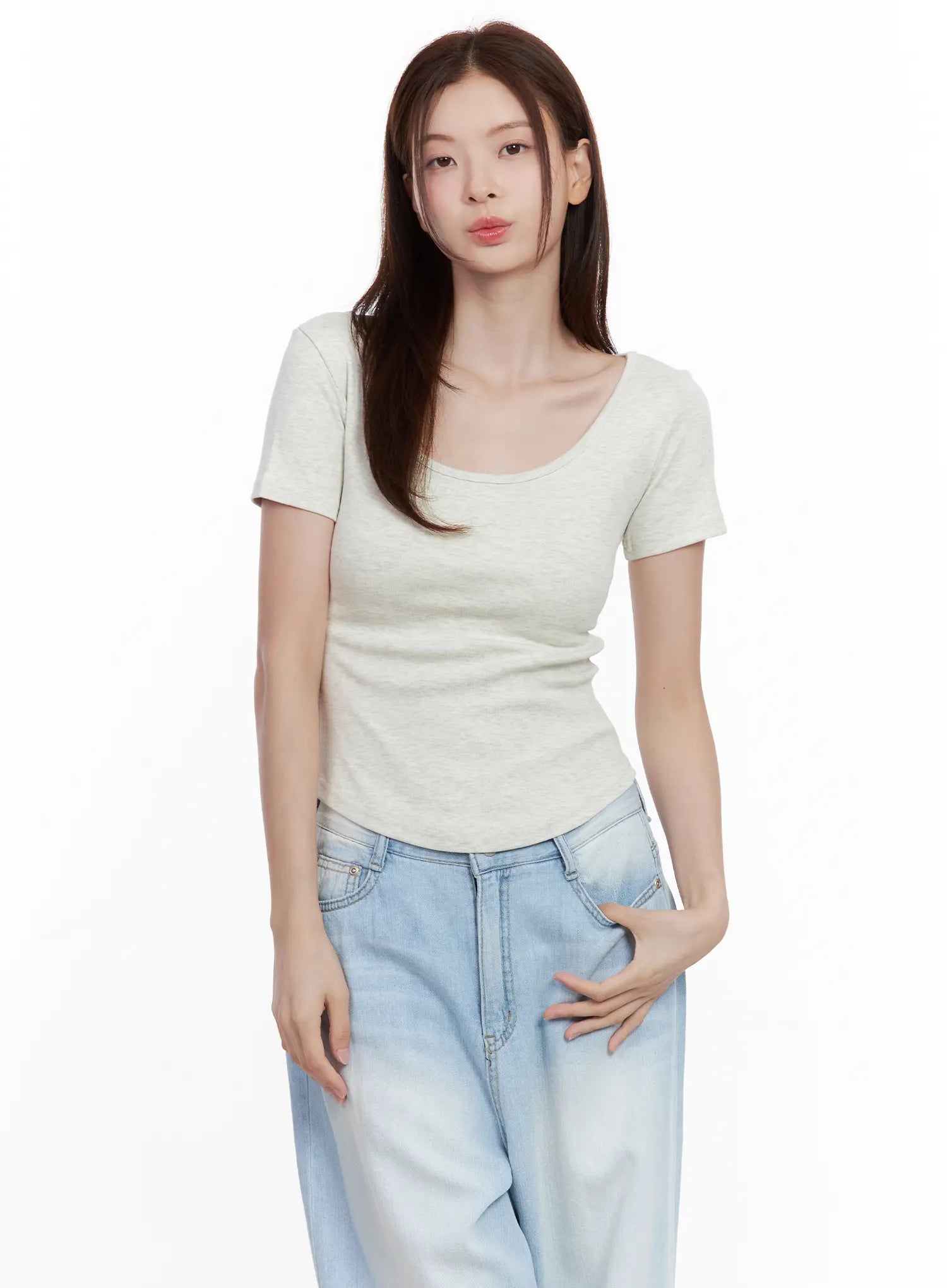 Everyday Basic Round-Neck Top CL502