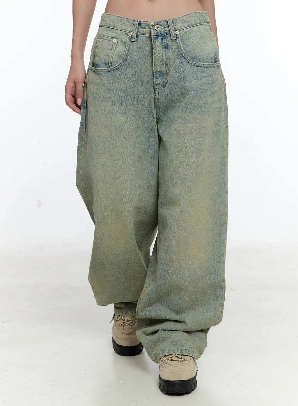 Hason Vintage Wash Wide-Leg Jeans CS518