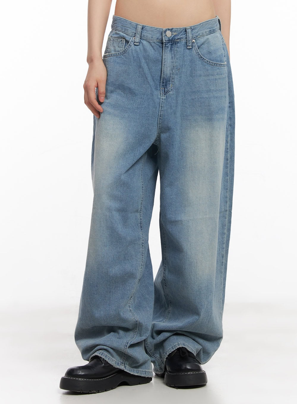 Elsa Washed Wide-Leg Jeans CY512