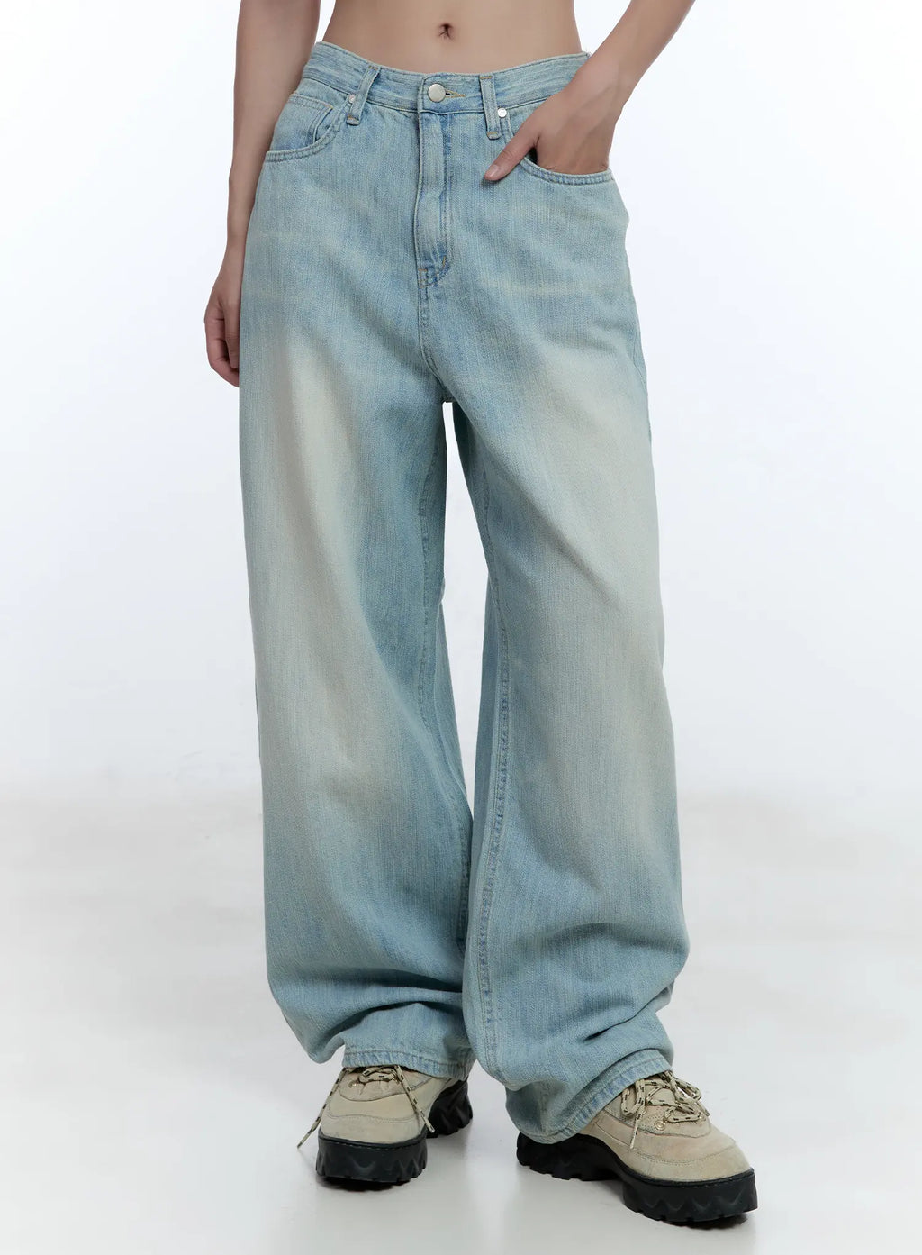 Yuri Washed Wide-Leg Jeans CU526