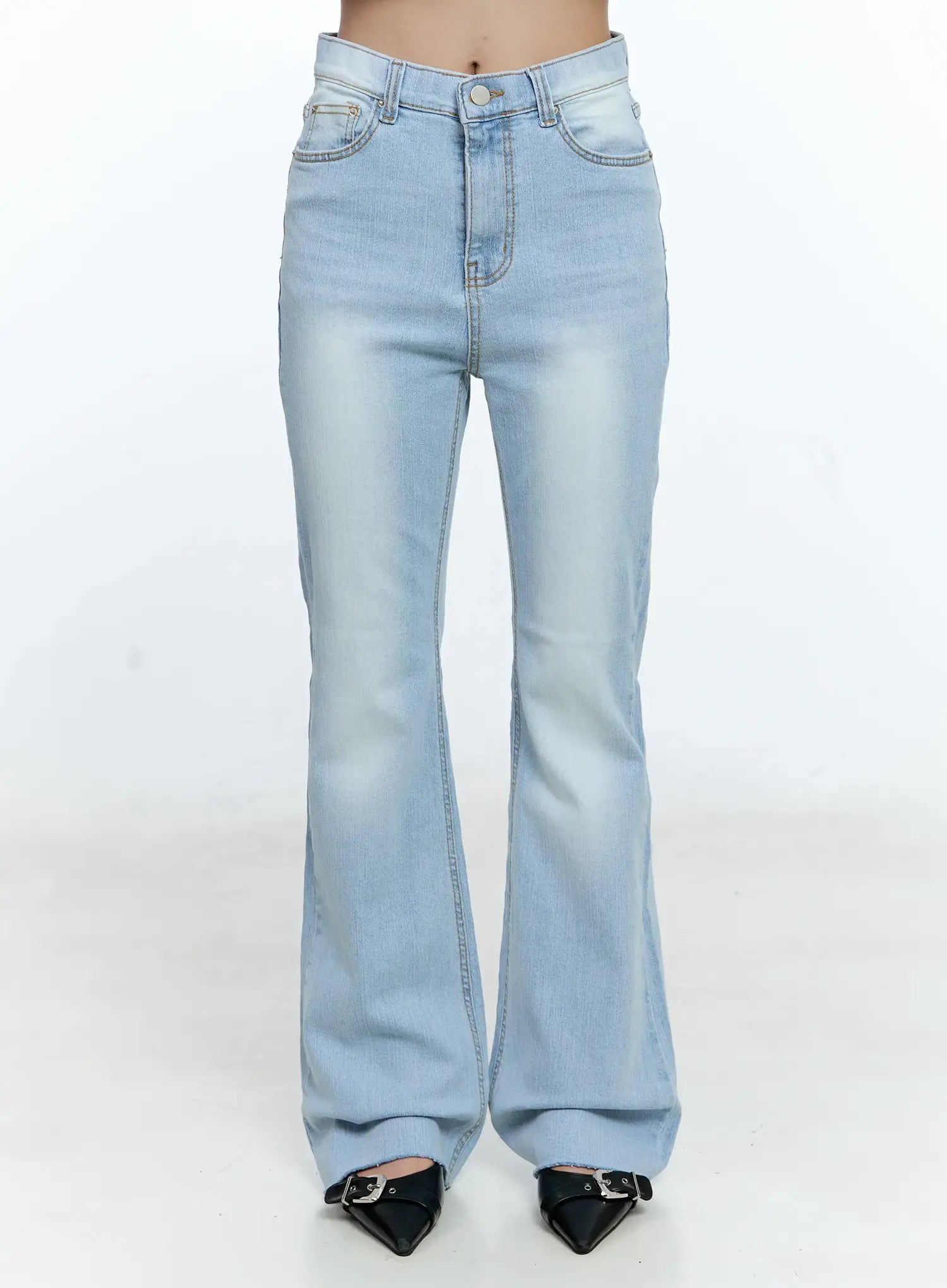 Soo Washed Flare Denim Jeans CG513