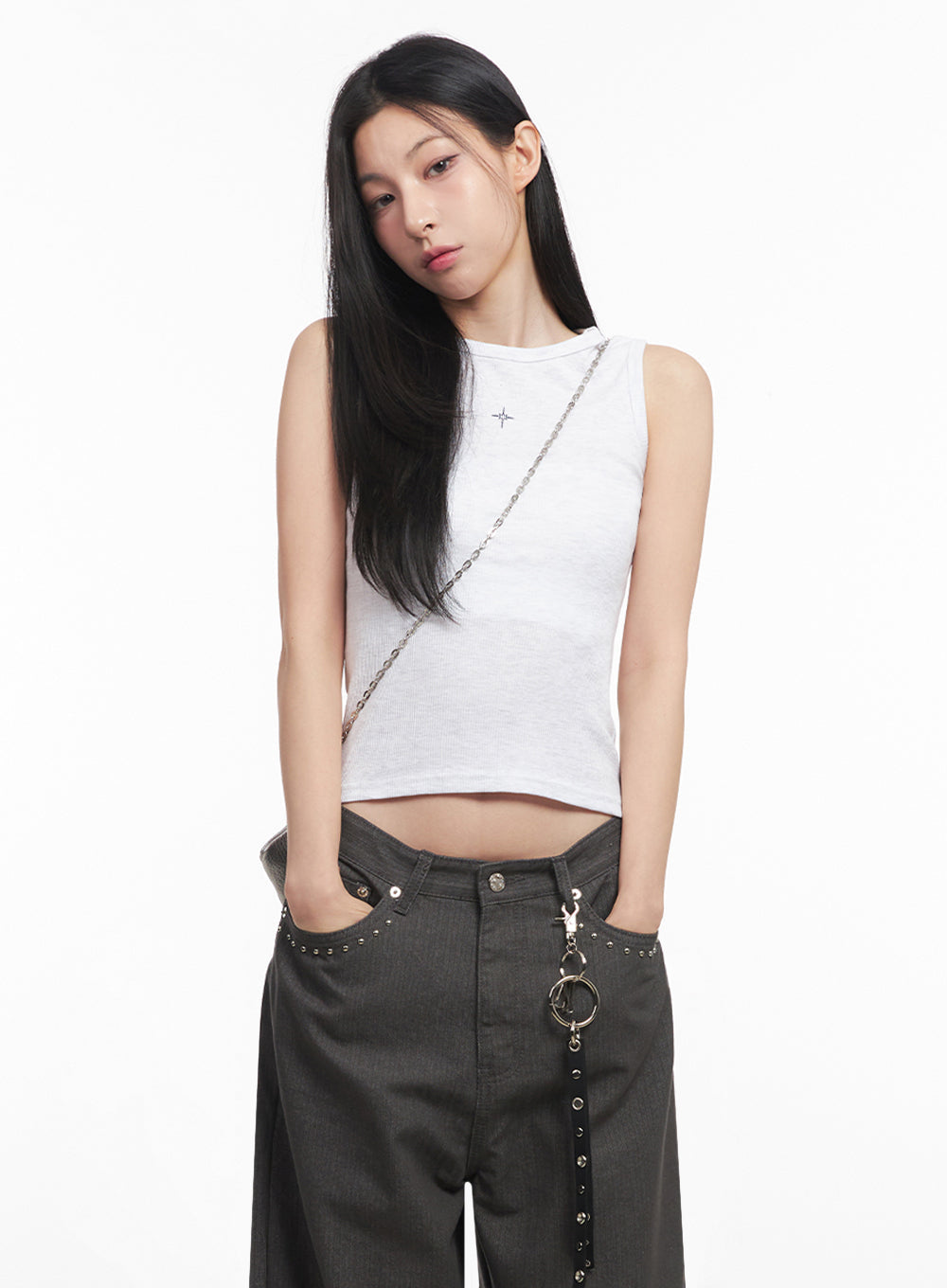 Slim-Fit Sleeveless Star Graphic Top IY516