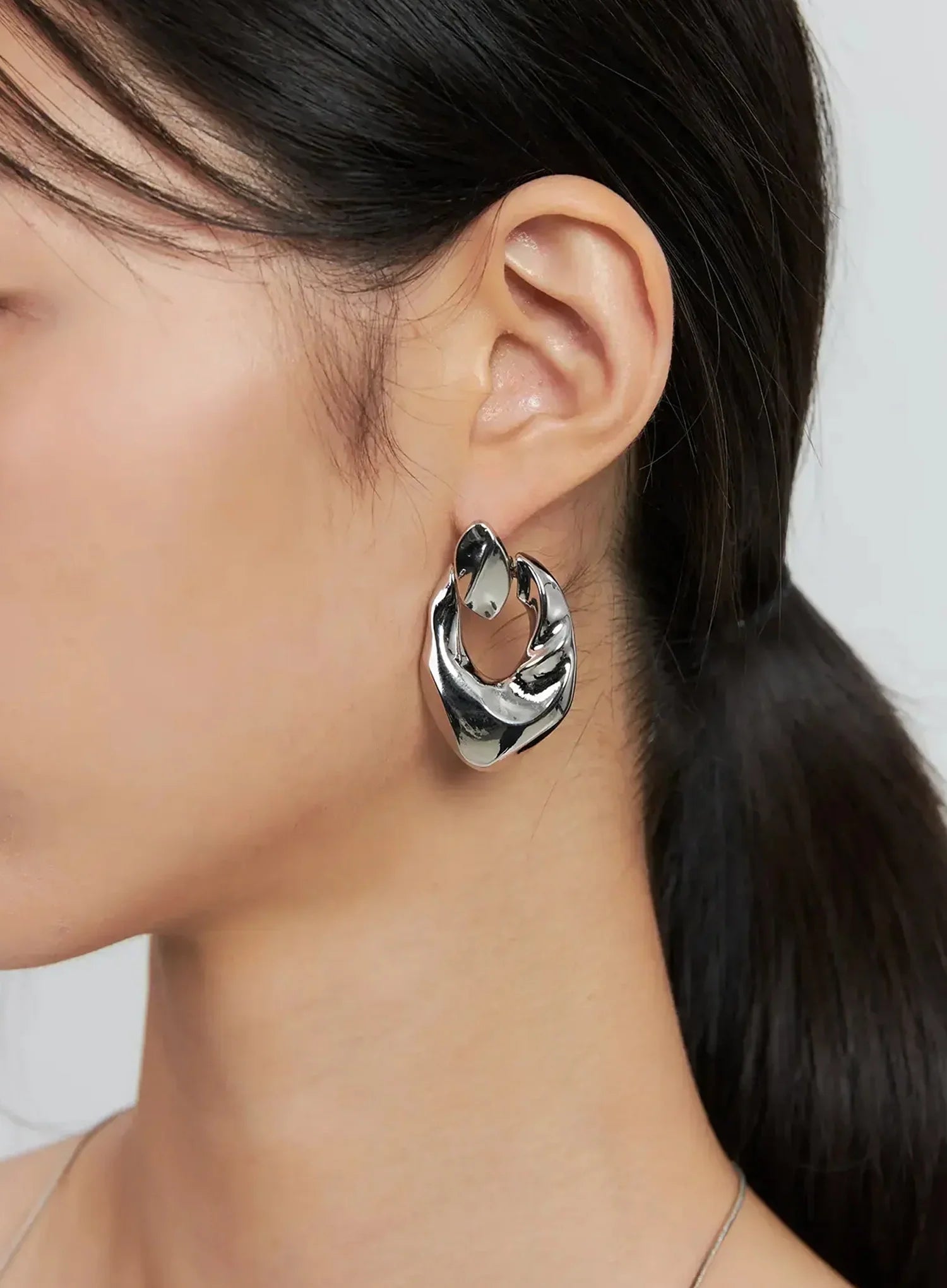 Abstract Wave Hoop Earrings IS515
