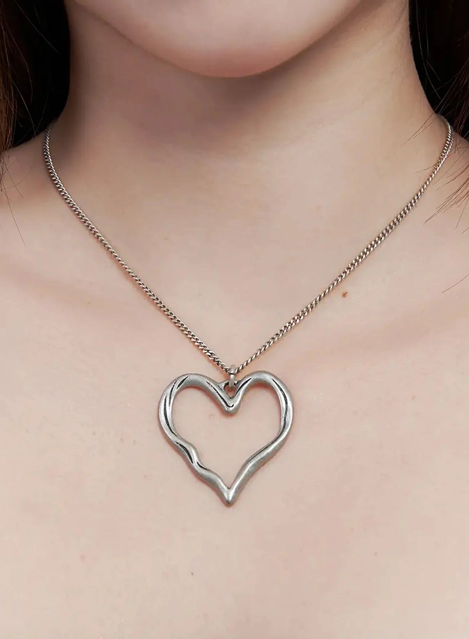 Open Heart Chain Necklace IG528