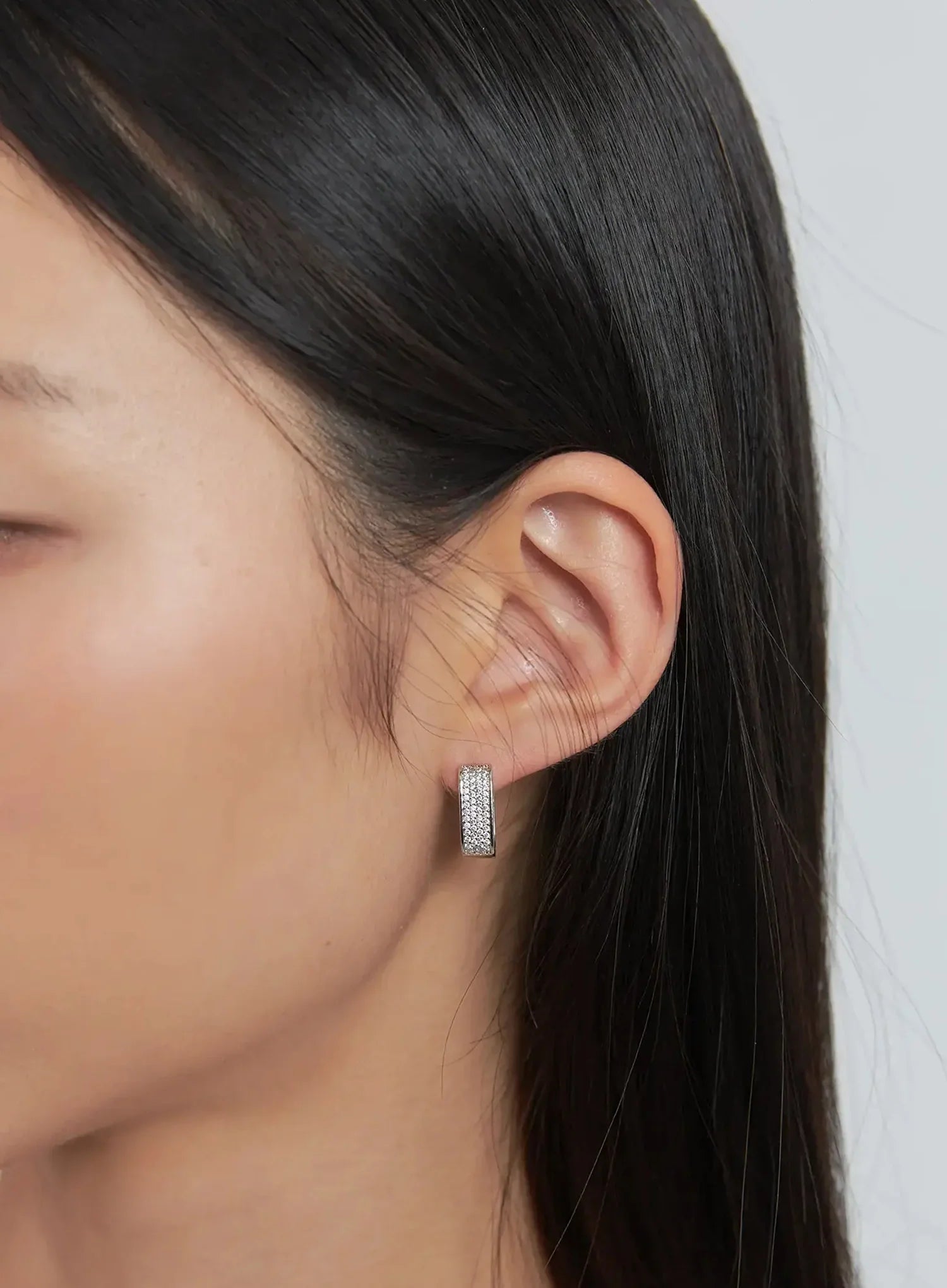 Karena Square Earrings IU512