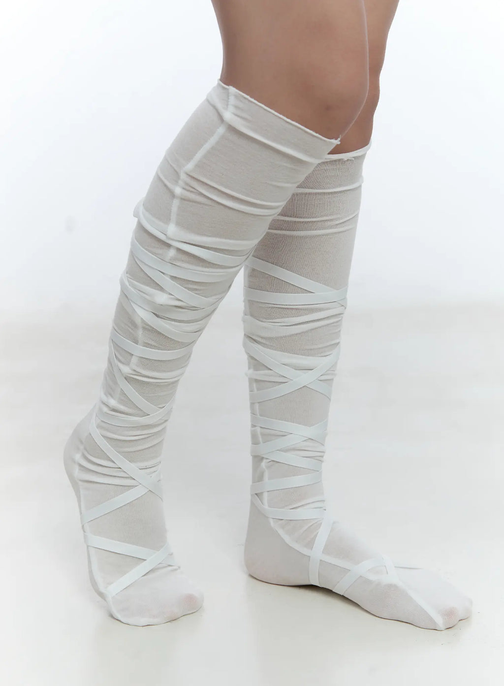 Ribbon Strap Knee-Length Socks CU527