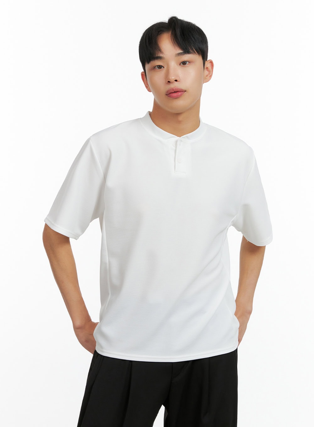 Men's Buttoned Solid T-Shirt IU414