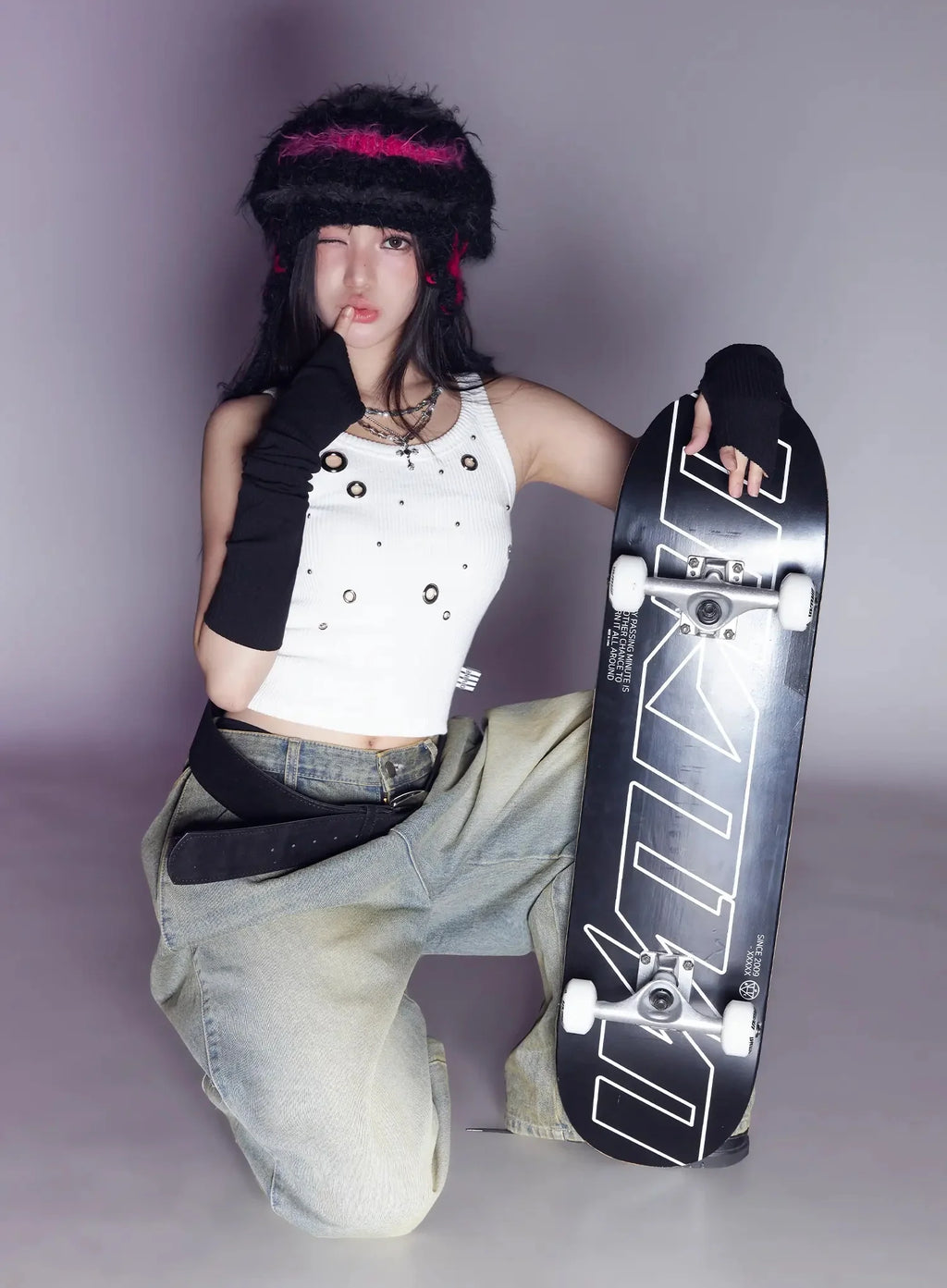 Ribbed Eyelet Slim-Fit Tank Top IS525