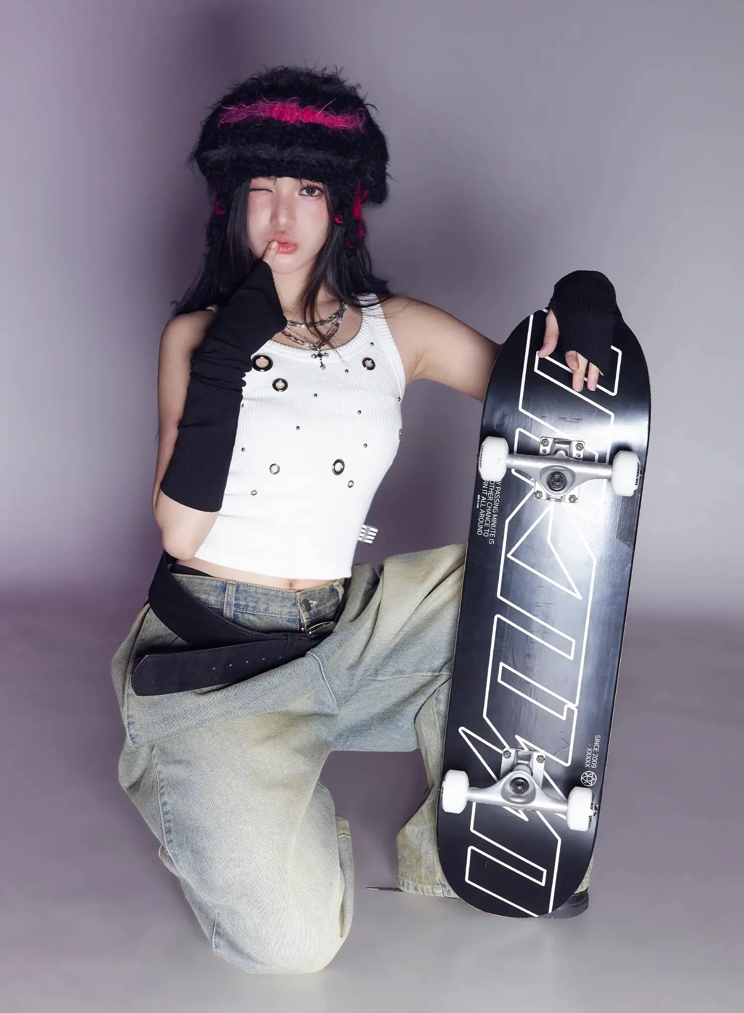 Ribbed Eyelet Slim-Fit Tank Top IS525