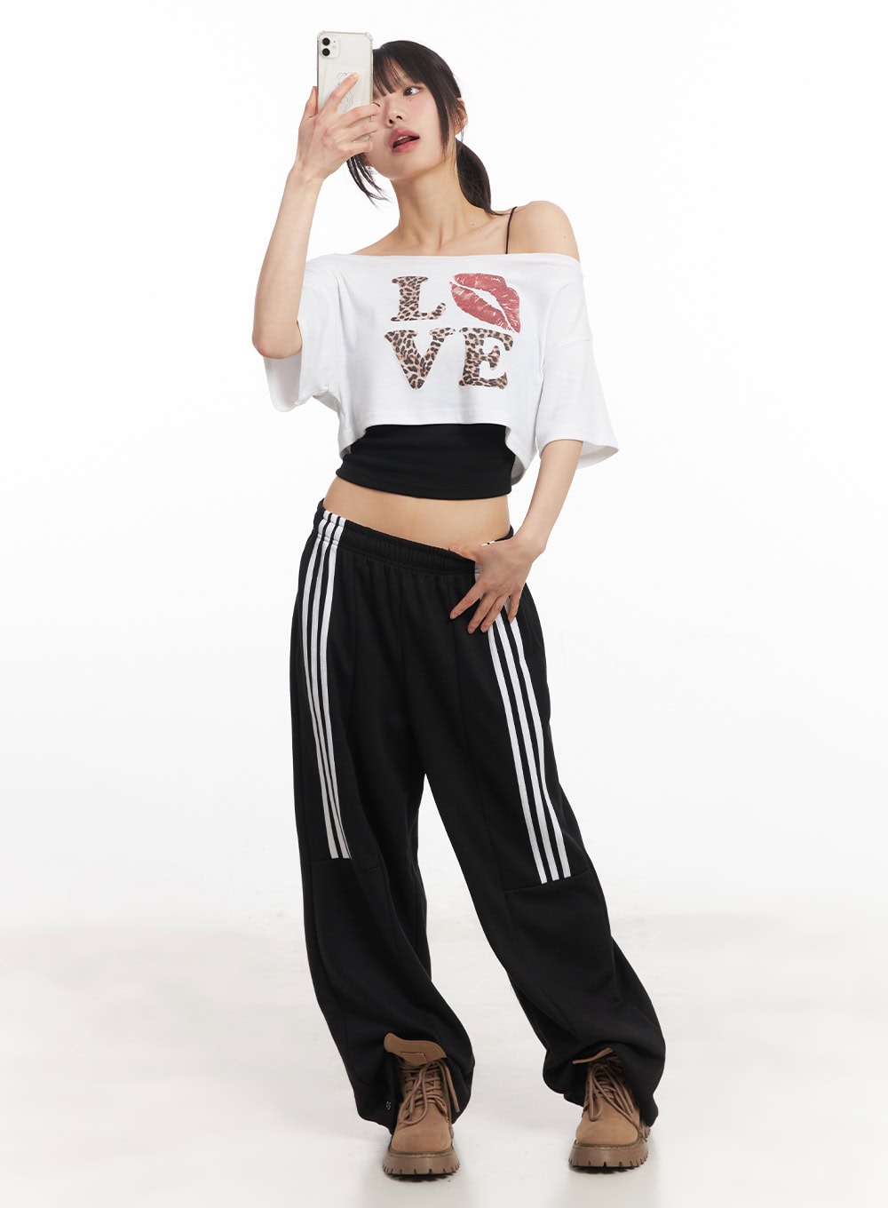 One-Shoulder Leopard Graphic Crop Top CA523