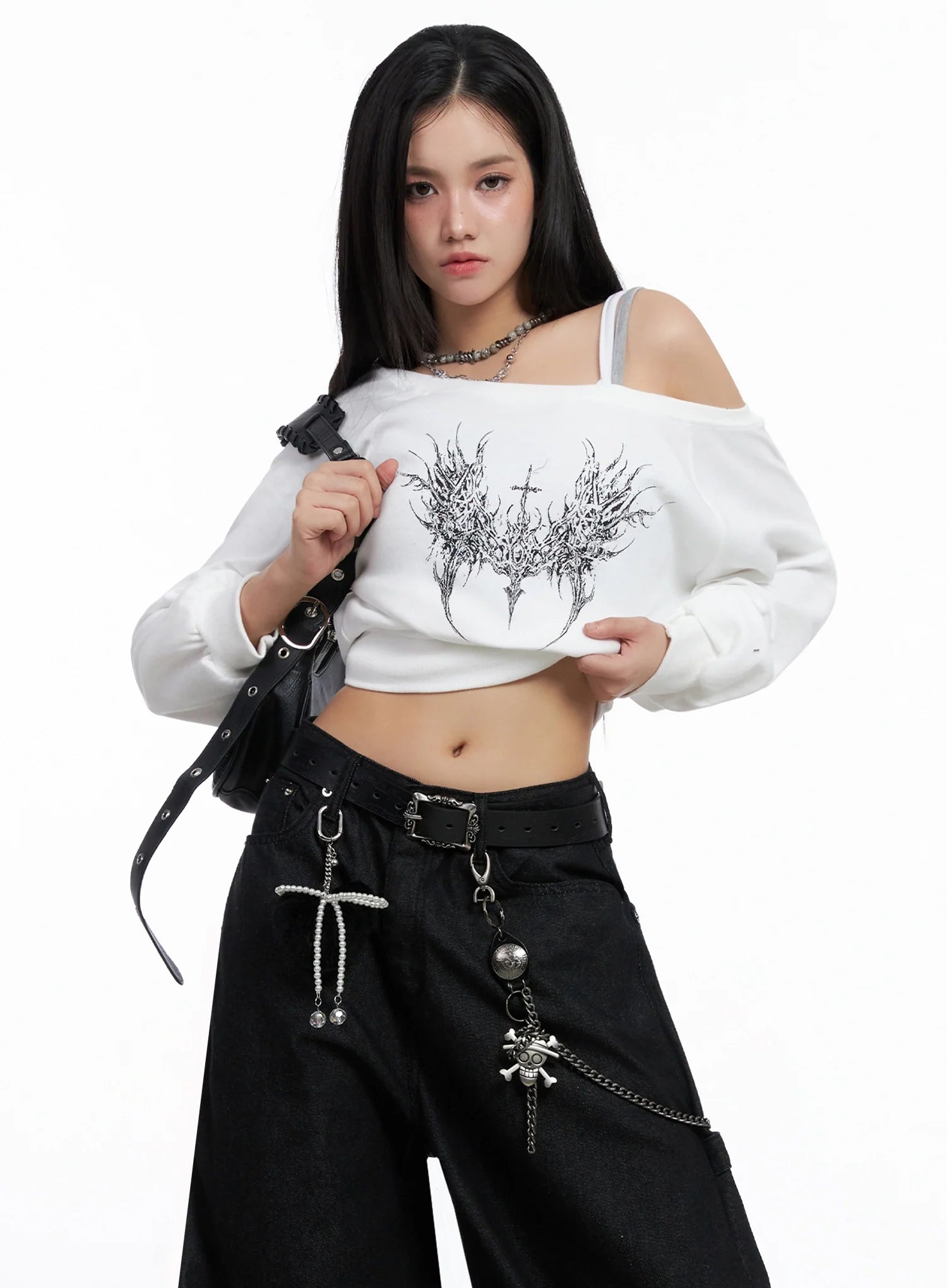 Off-Shoulder Graphic Sweatshirt IS525