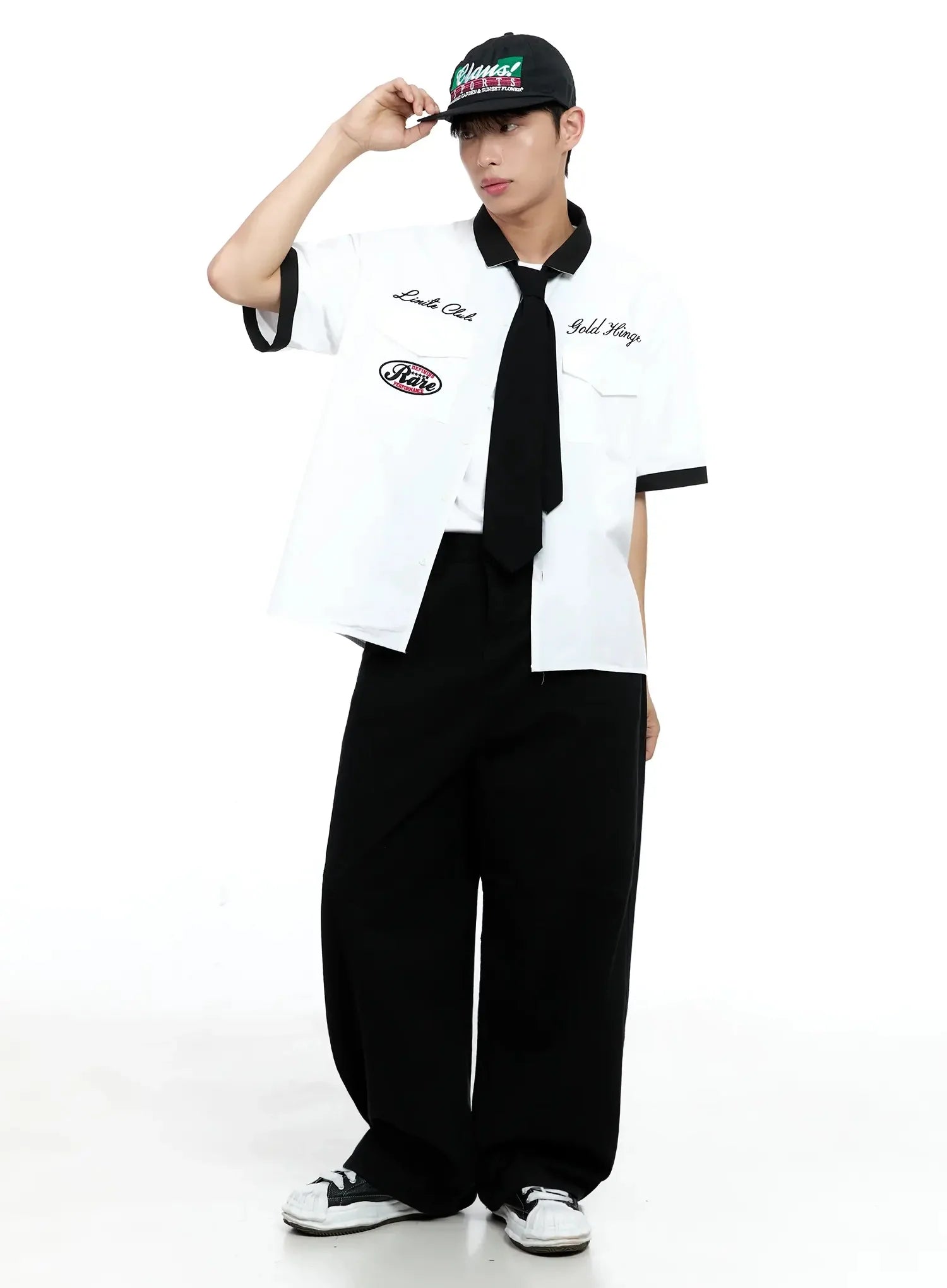 Men's Embroidered Graphic Shirt IG520