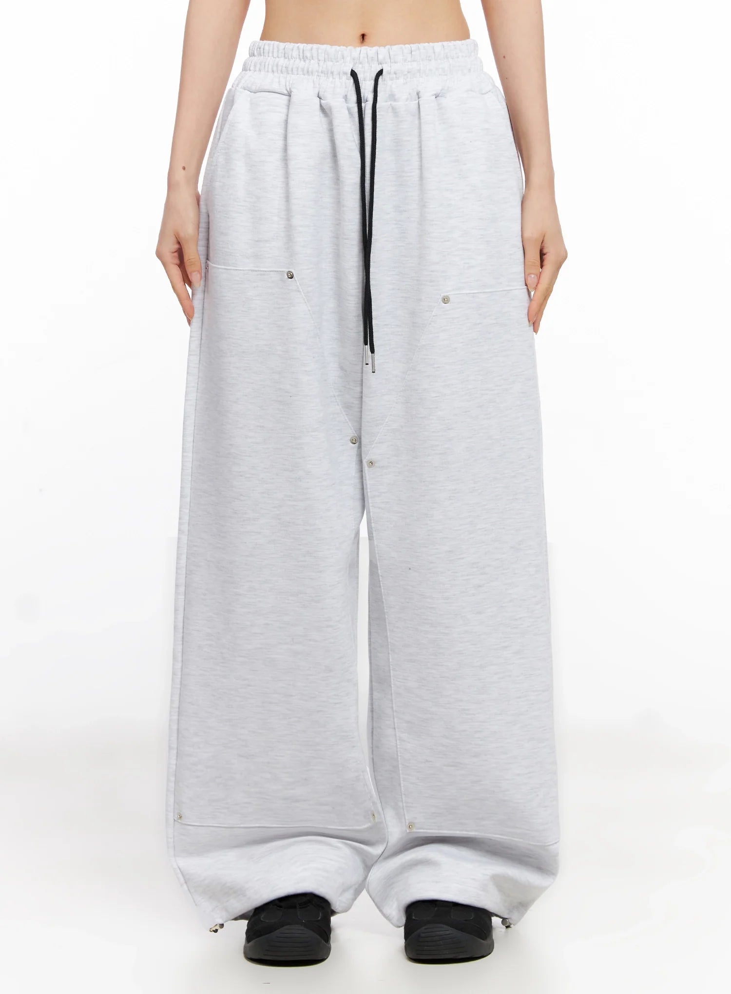 Wide-Leg Stud Accent Sweatpants IG508