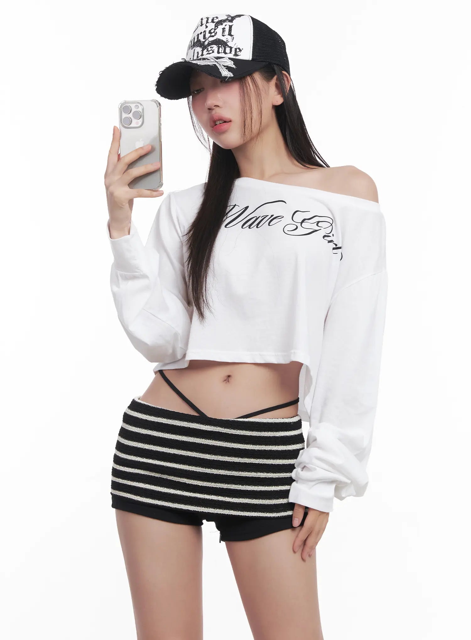 Long Sleeve Graphic Off-Shoulder Top CU516