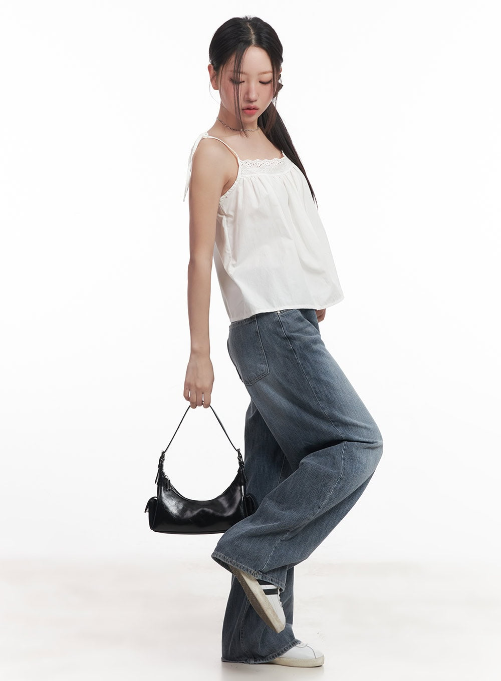 Loose-Fit Lace Trim Cami CM528