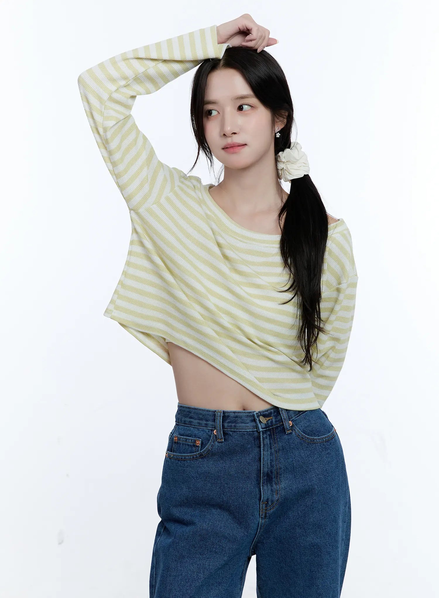 Striped Loose-Fit Long-Sleeve Top CG514