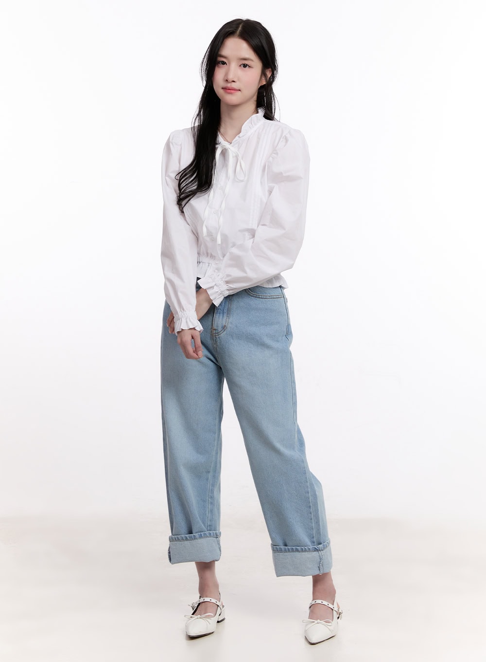 Helen Cuffed Straight-Fit Jeans CM526