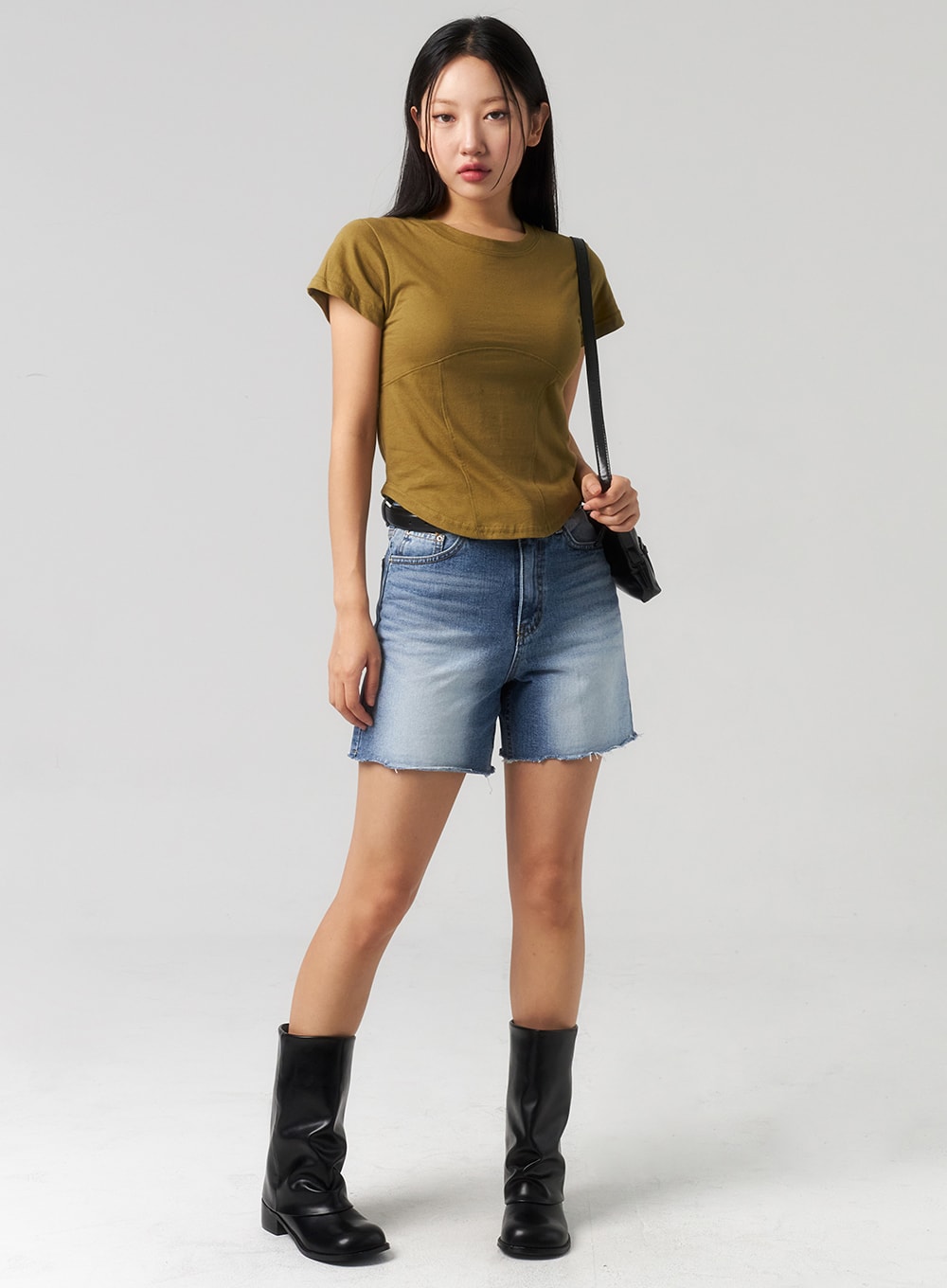 Mid-Wash Denim Shorts CU328