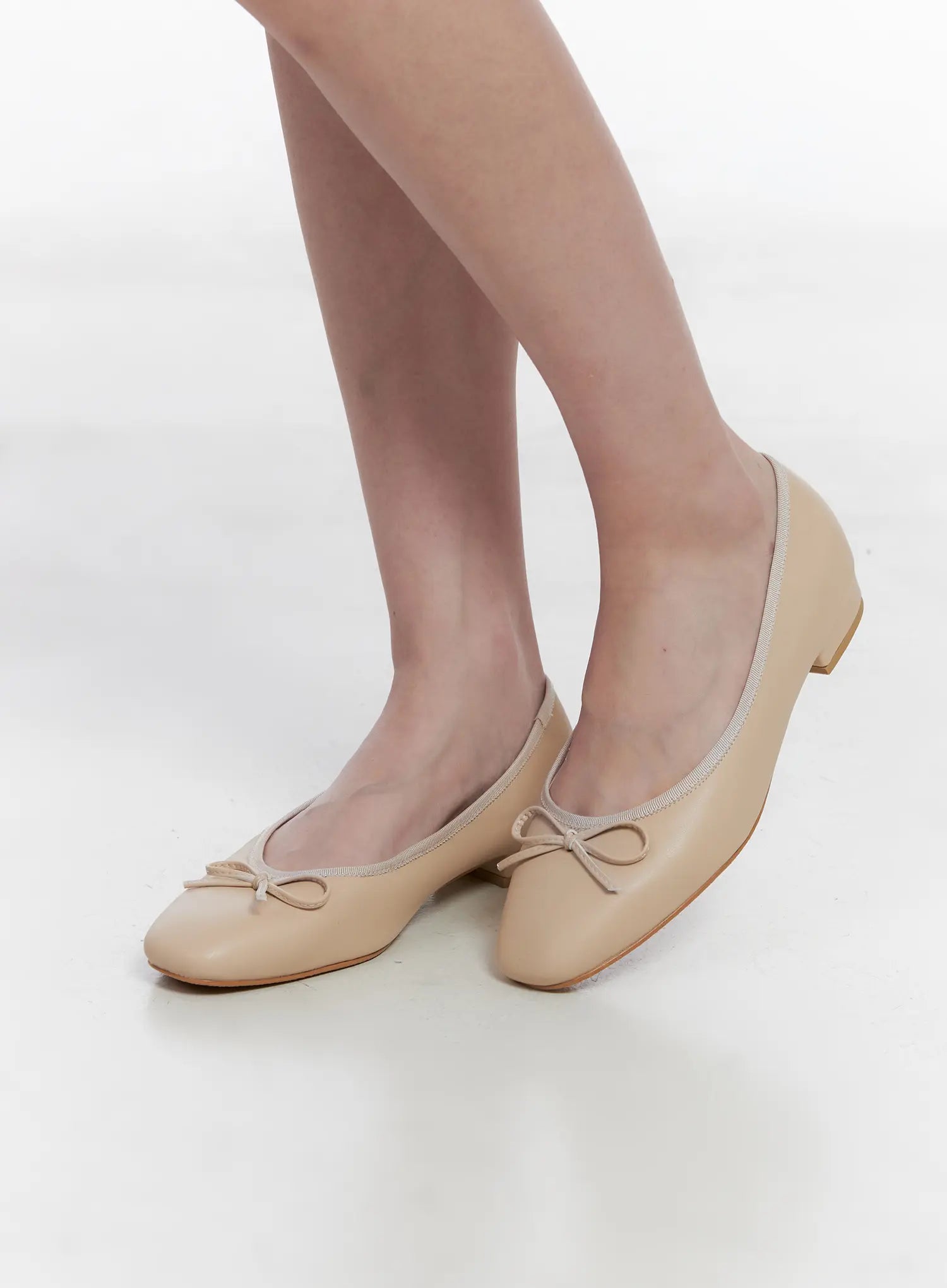 Eco Leather Ballet Flats With Bow CG520