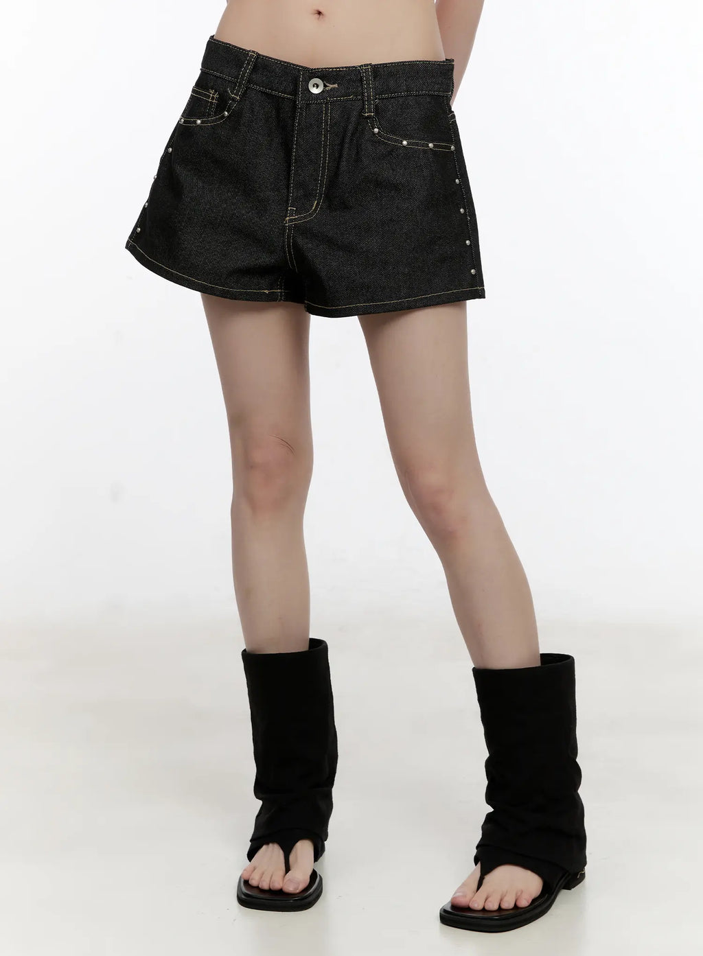 No-Fade Studded Denim Shorts CL504