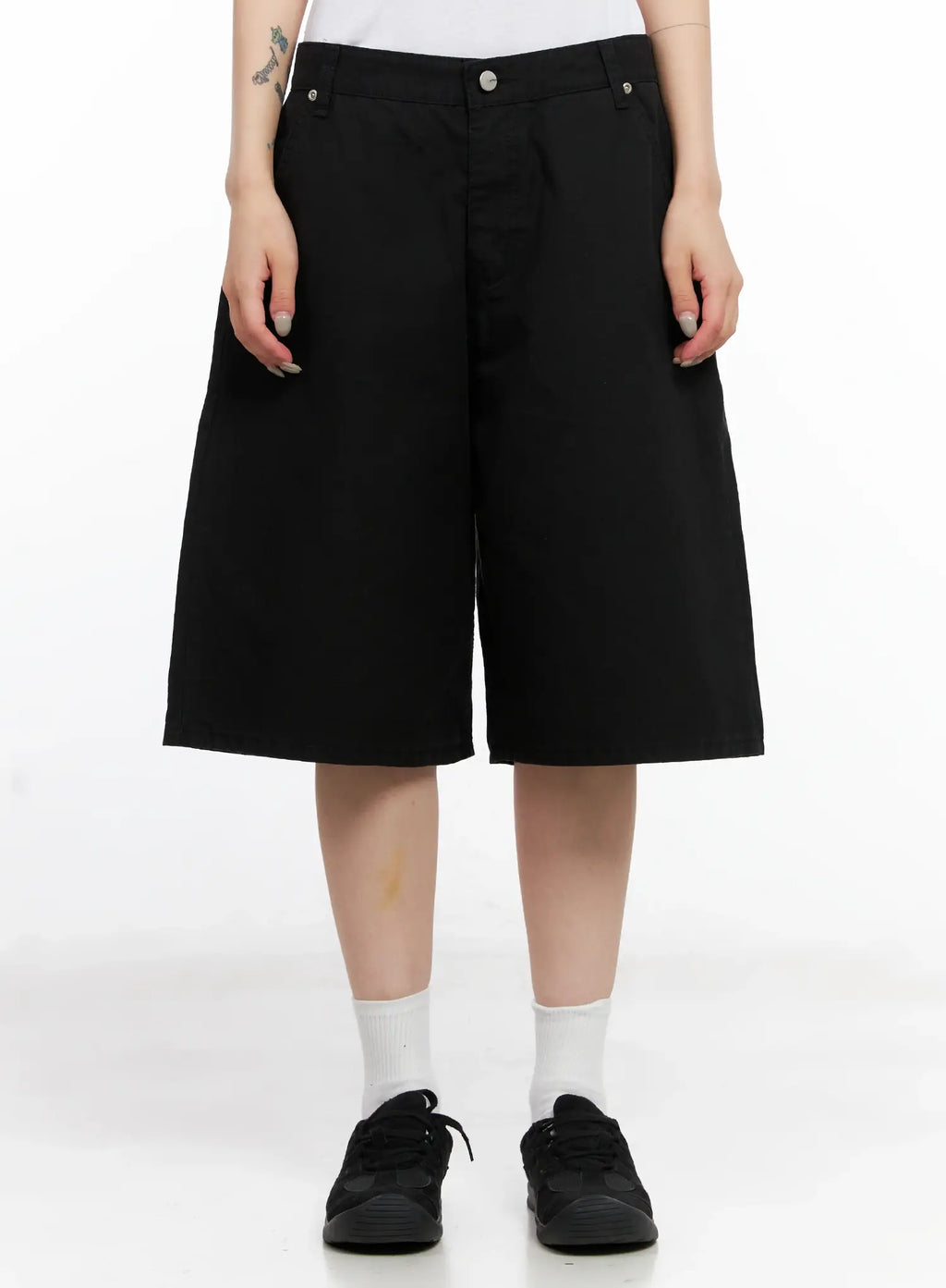 Wide-Leg Cotton Bermuda Shorts CL525