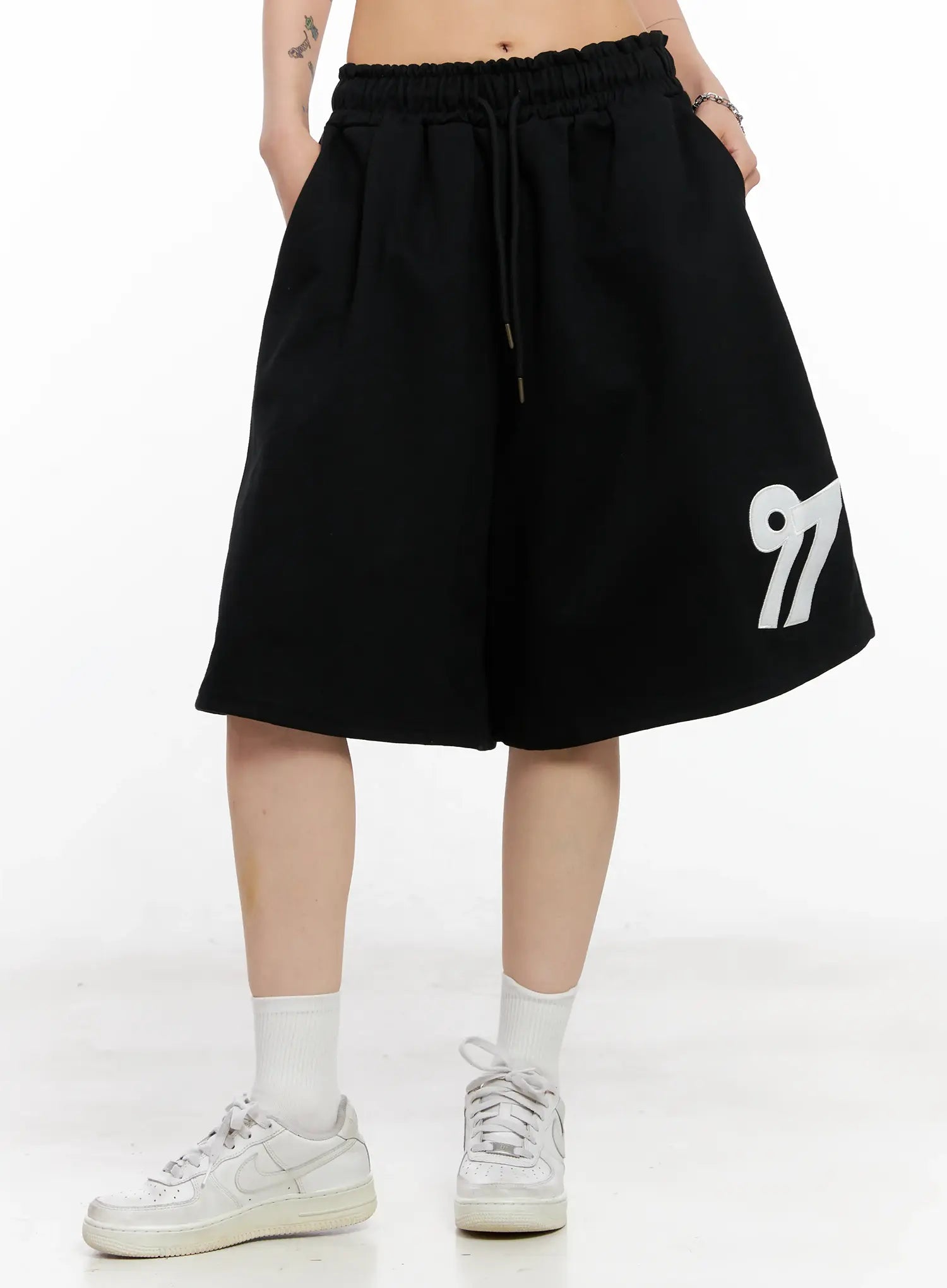 Graphic Detail Sweat Shorts CL528