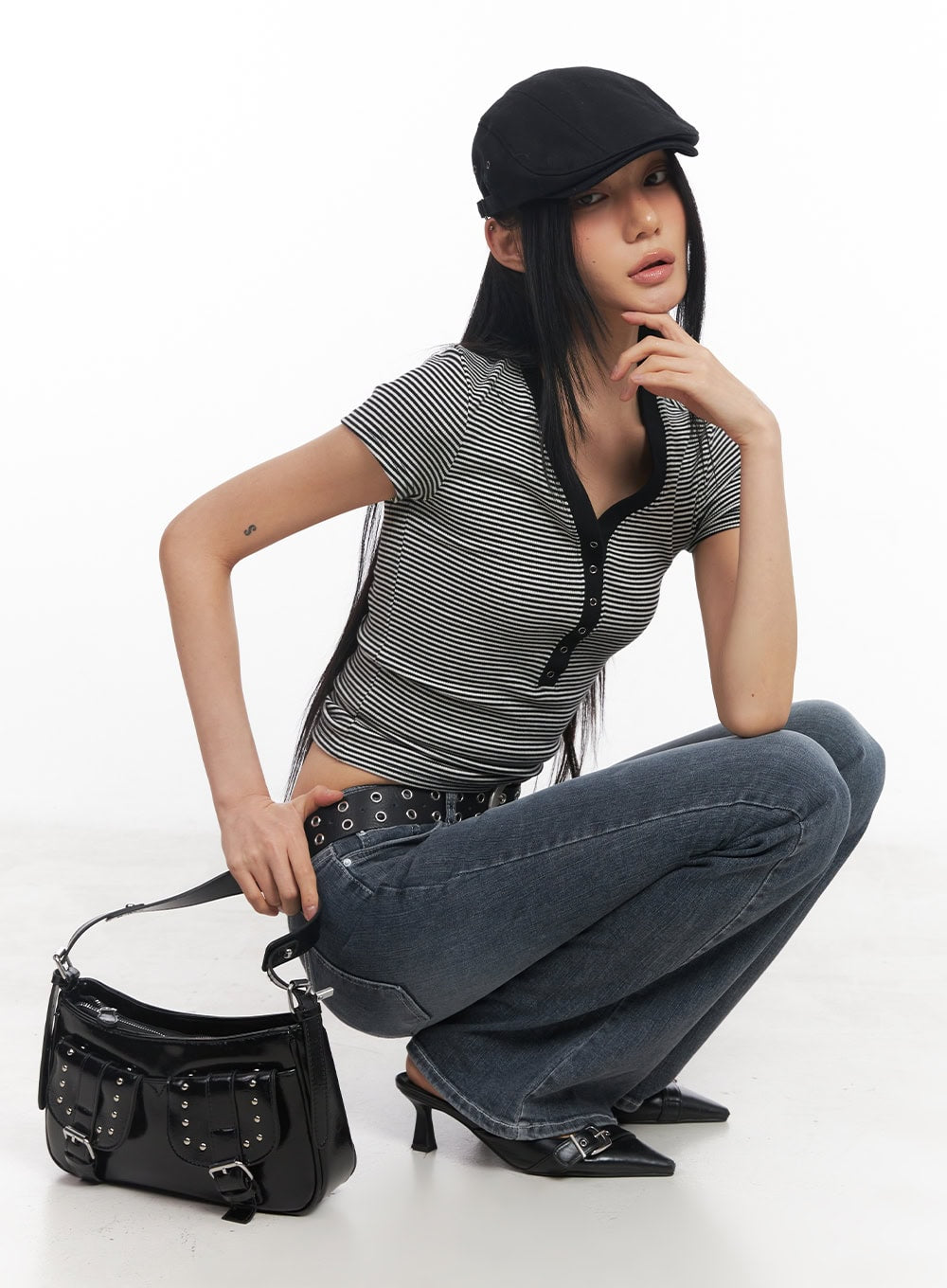 Striped Buttoned V-Neck Crop Tee CY528