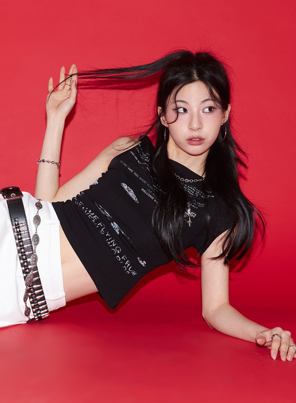 Twisted Graphic Crop Tee CA514