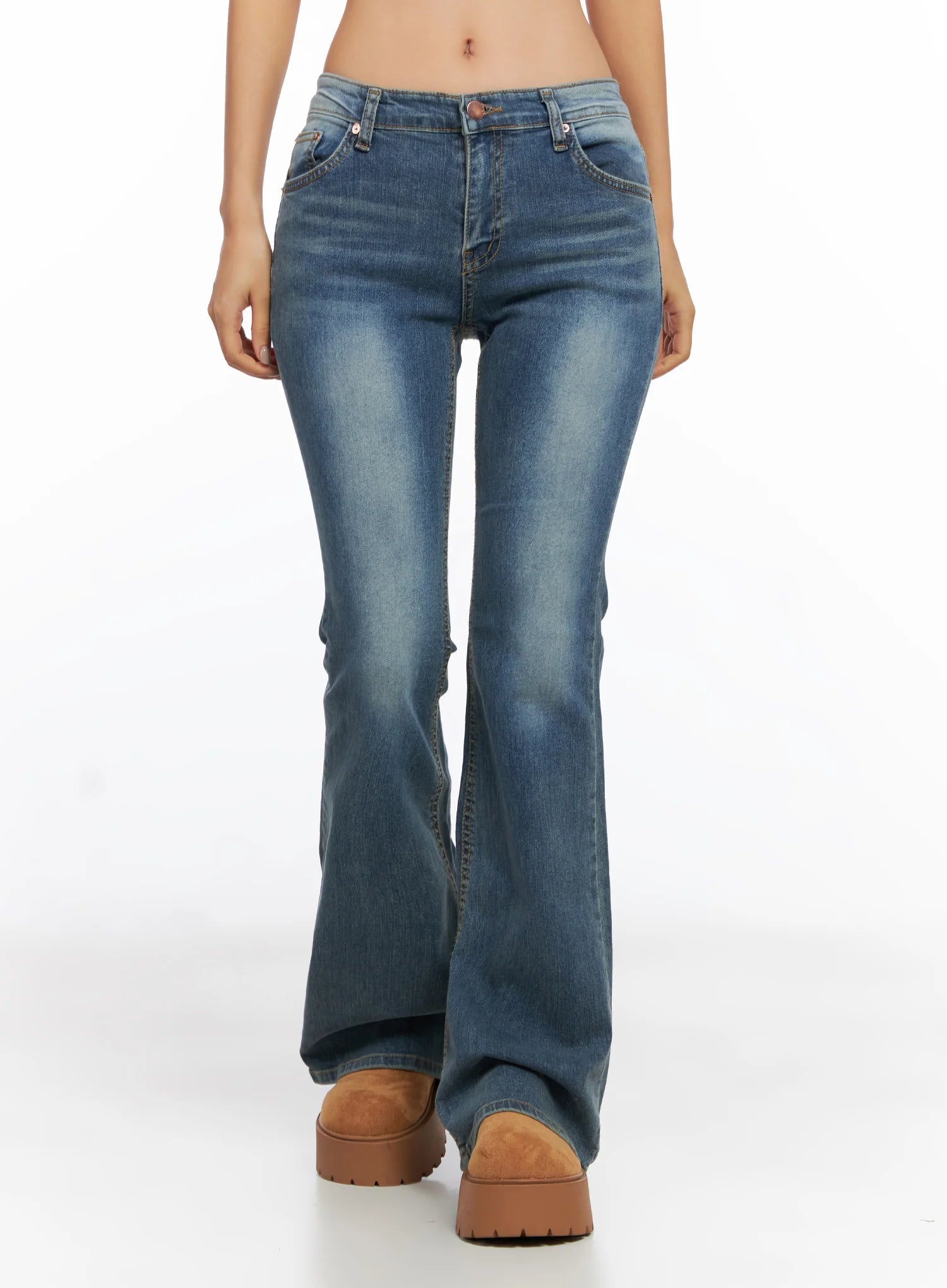 Emelia Back Pocket Flare Jeans CO514