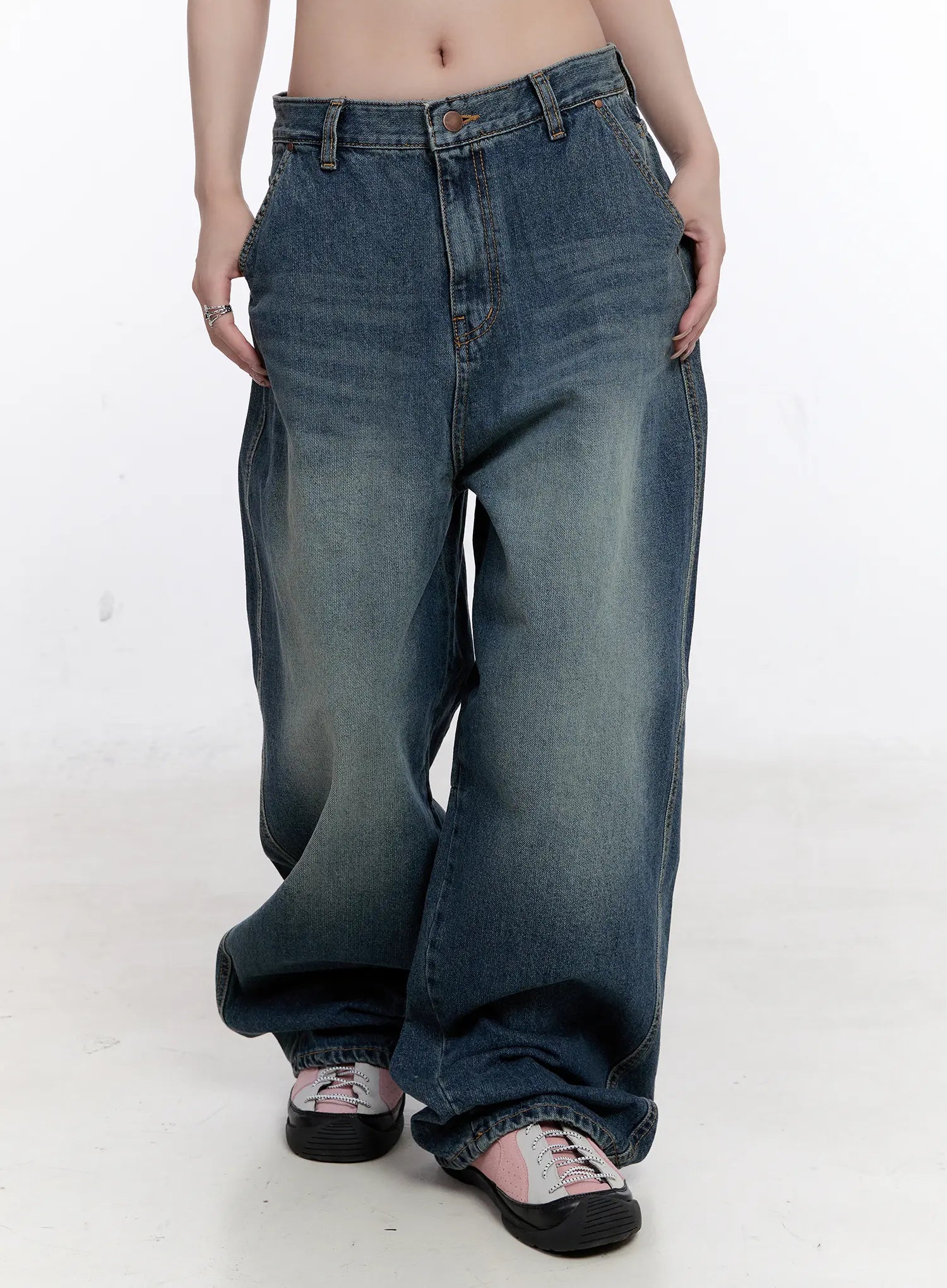 Mylah Washed Wide-Leg Jeans CO501