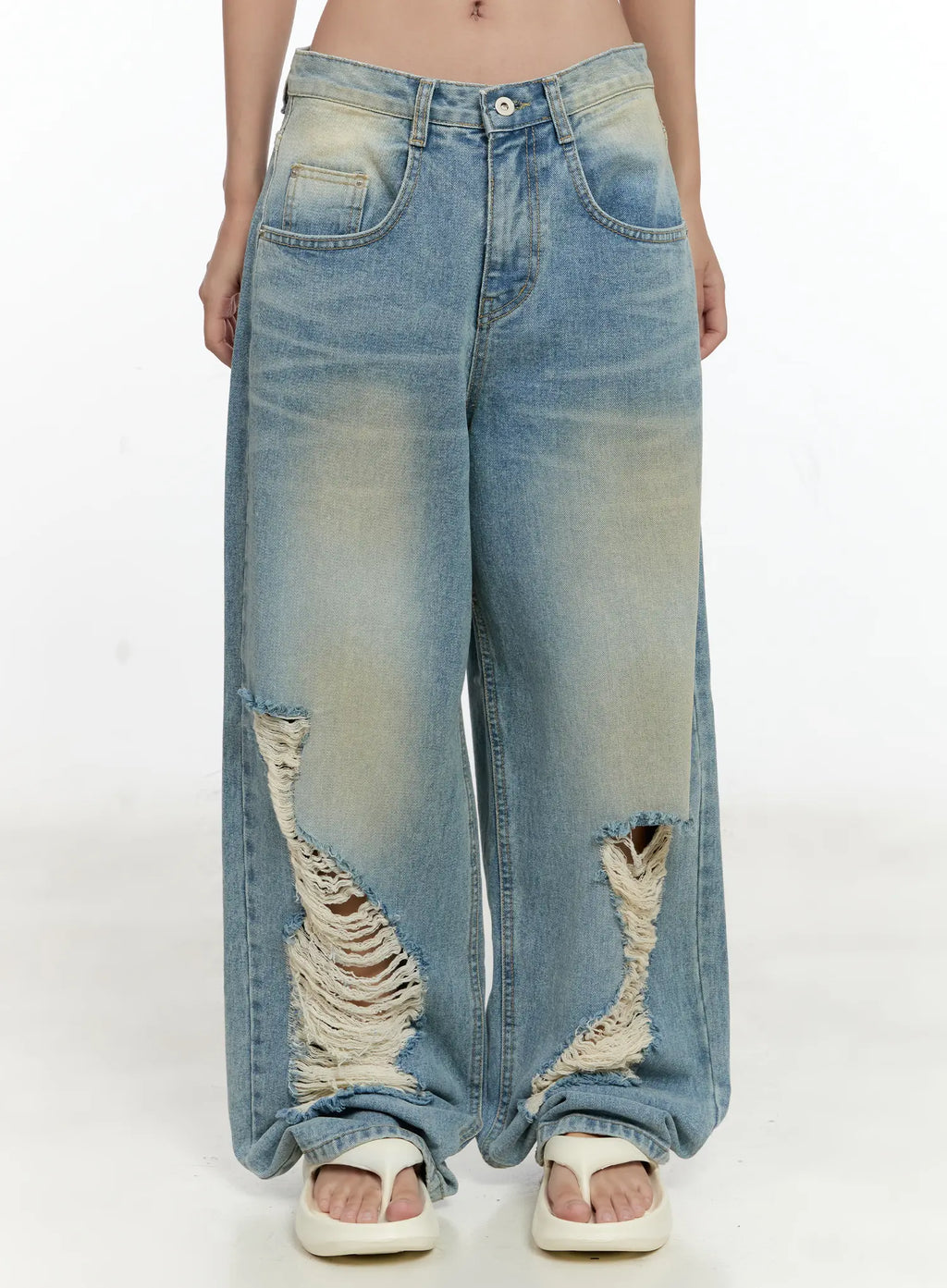 Naeun Distressed Baggy Jeans CL531