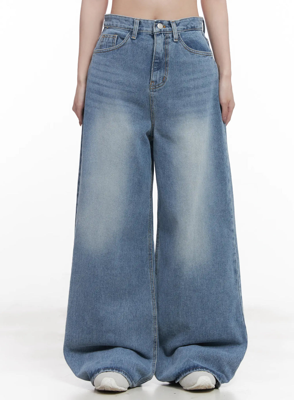 Hyorin Washed Wide-Leg Jeans CU523