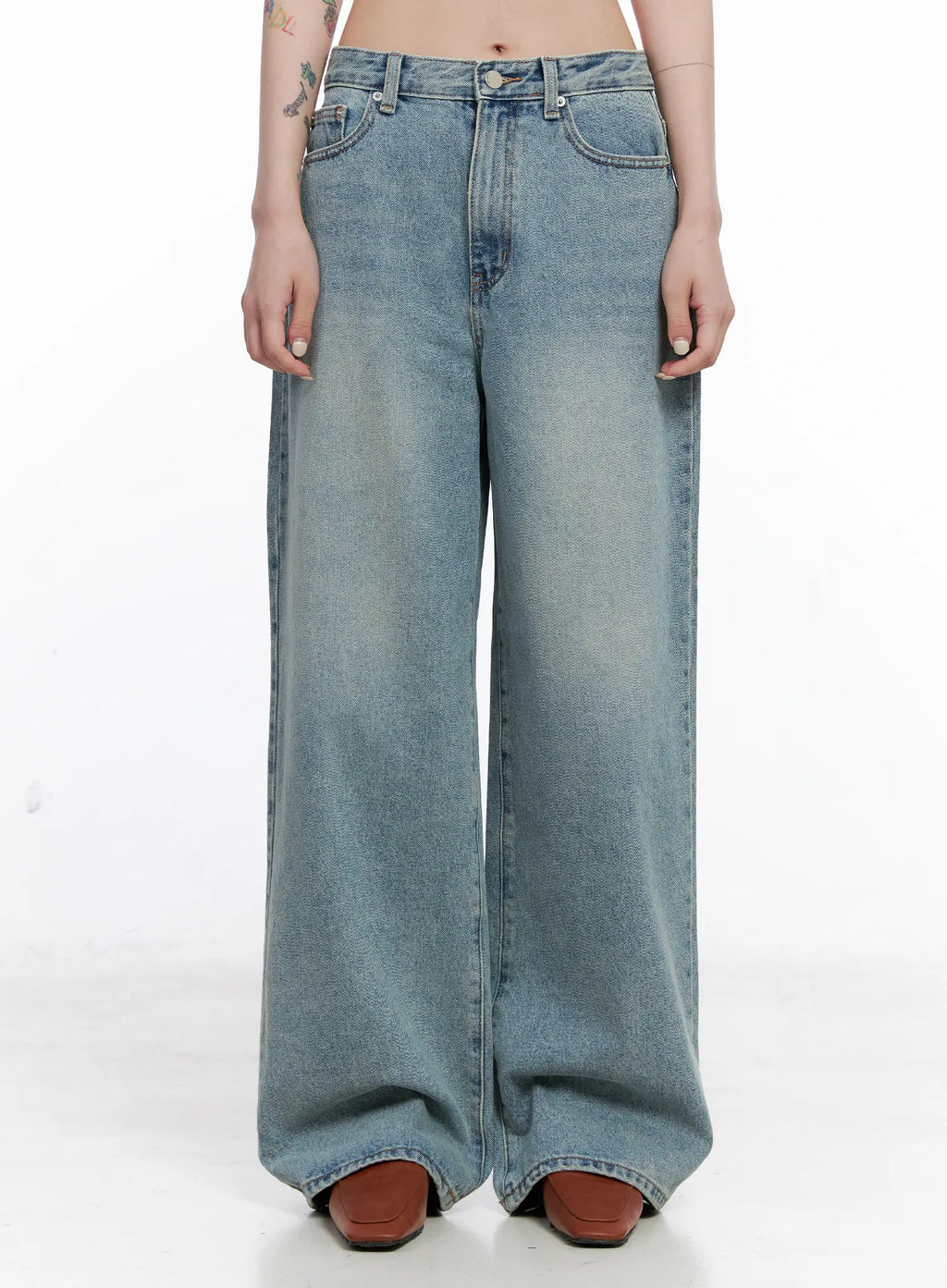 Ariya Wide Leg Jeans CS512