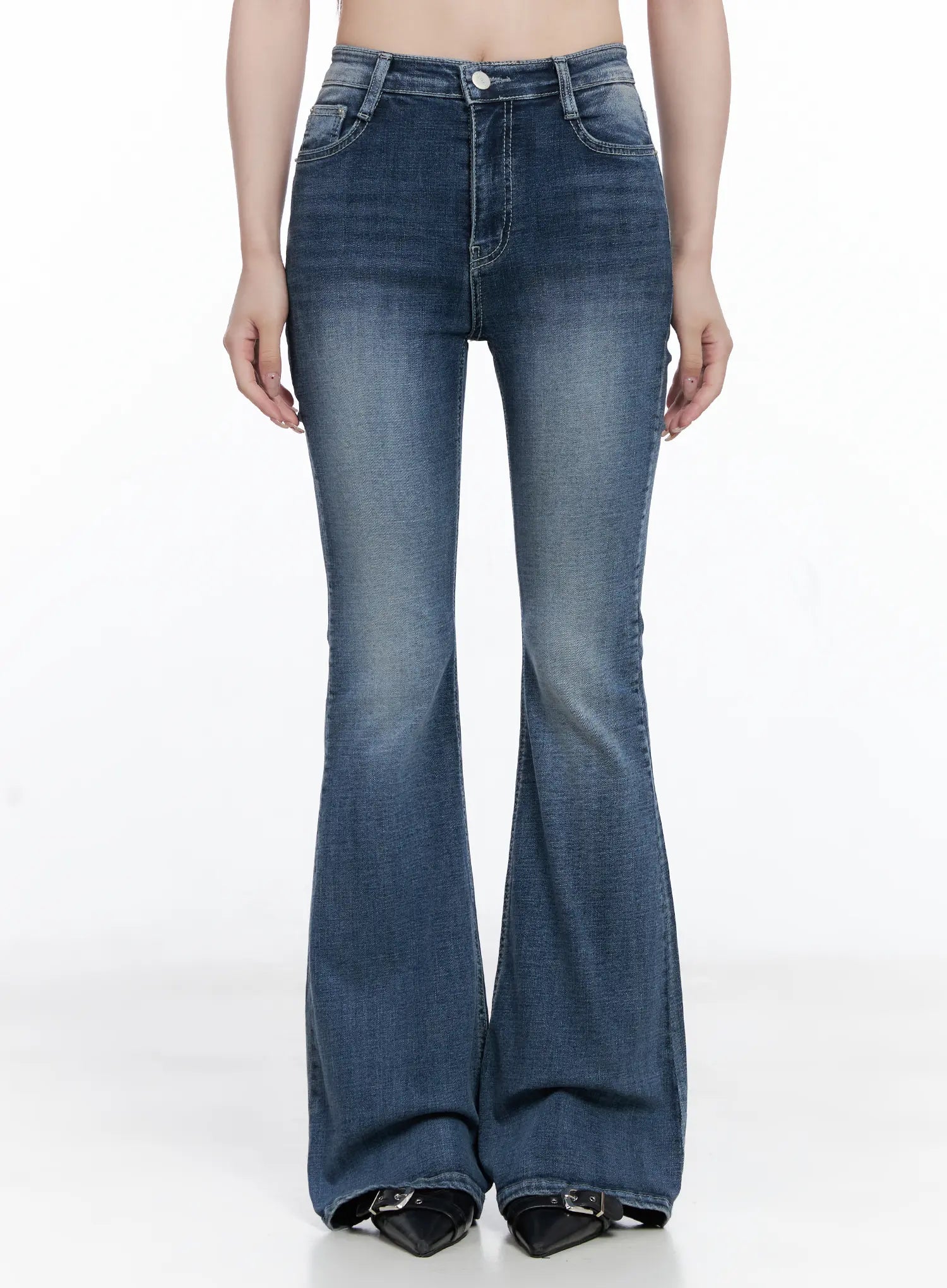 Ju Flare Hip Pad Washed Jeans CG529