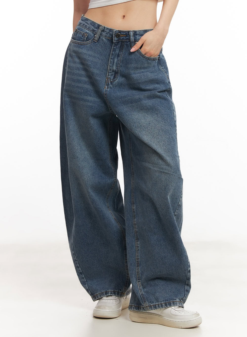 Helley Stitched Baggy Jeans CA503