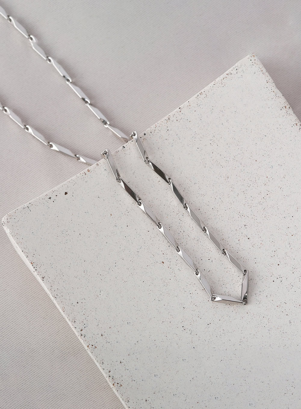 Cut Chain Bold Necklace IL403