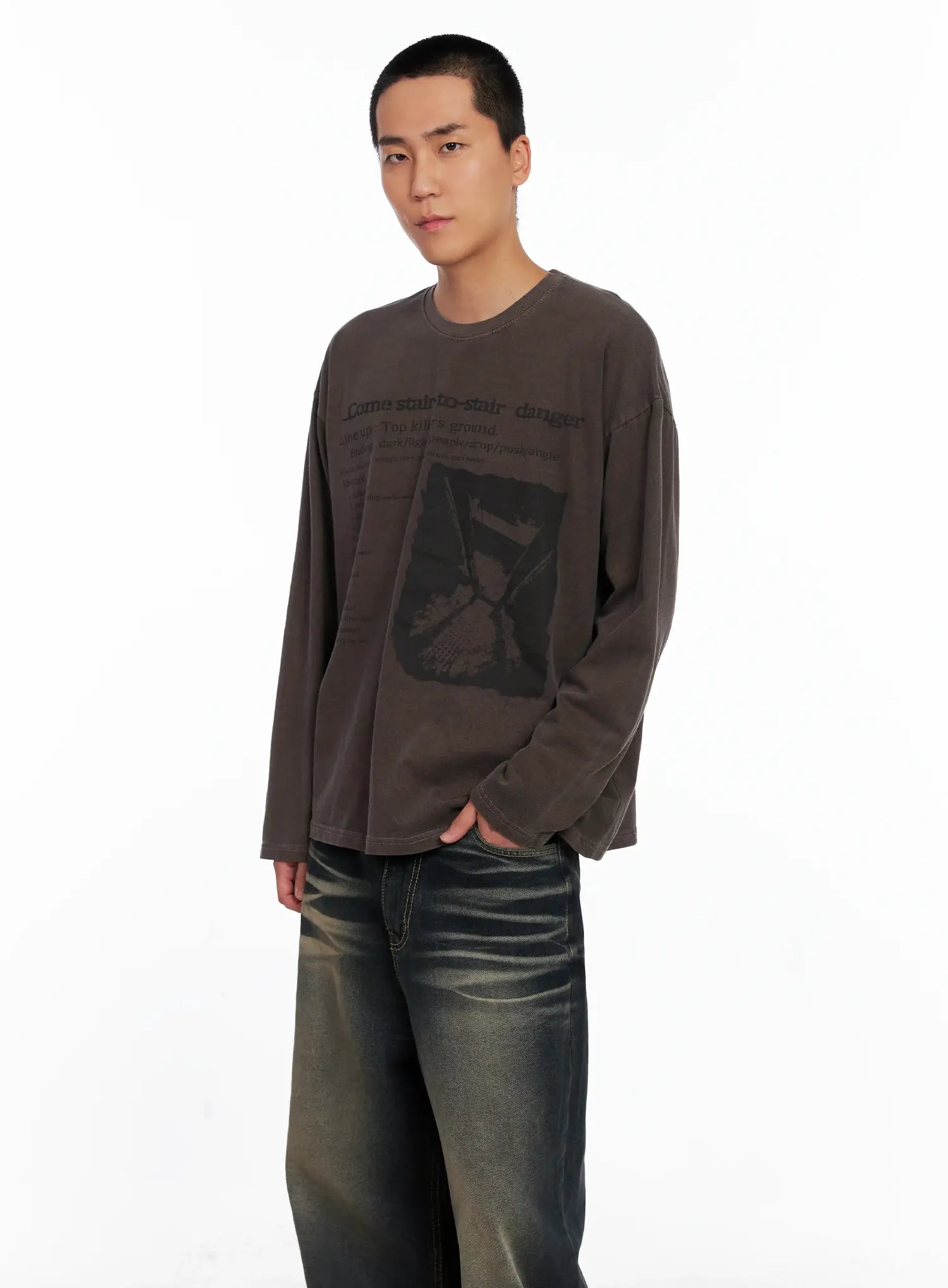 Men's Edgy Graphic Long Sleeve Tee IS509