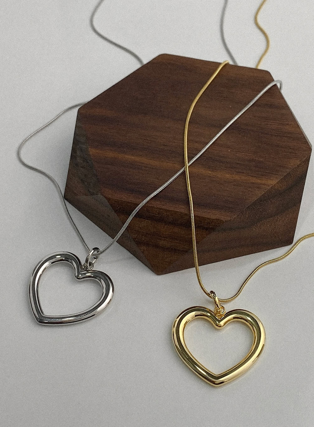 Big Heart Outline Necklace IA517