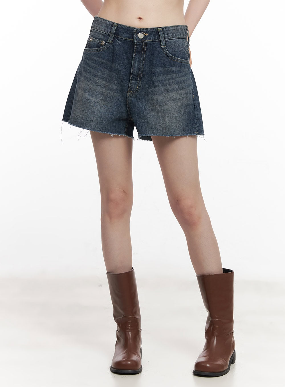 Wide-Leg Denim Shorts CY520
