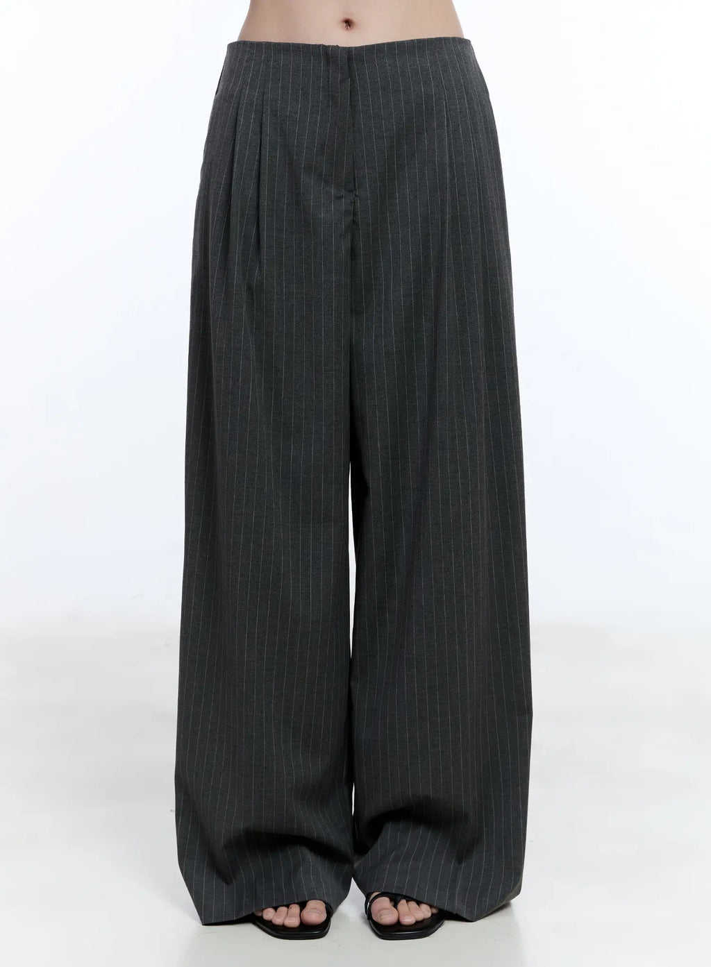 Wide-Leg Pinstripe Pants CU513