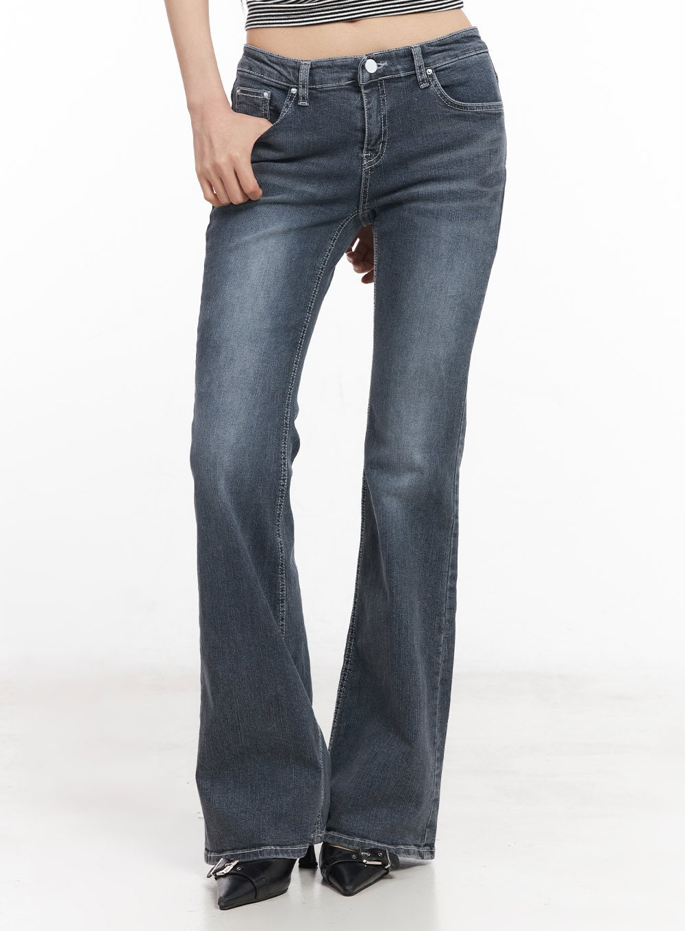 Nadeline Slim Bootcut Jeans CY528