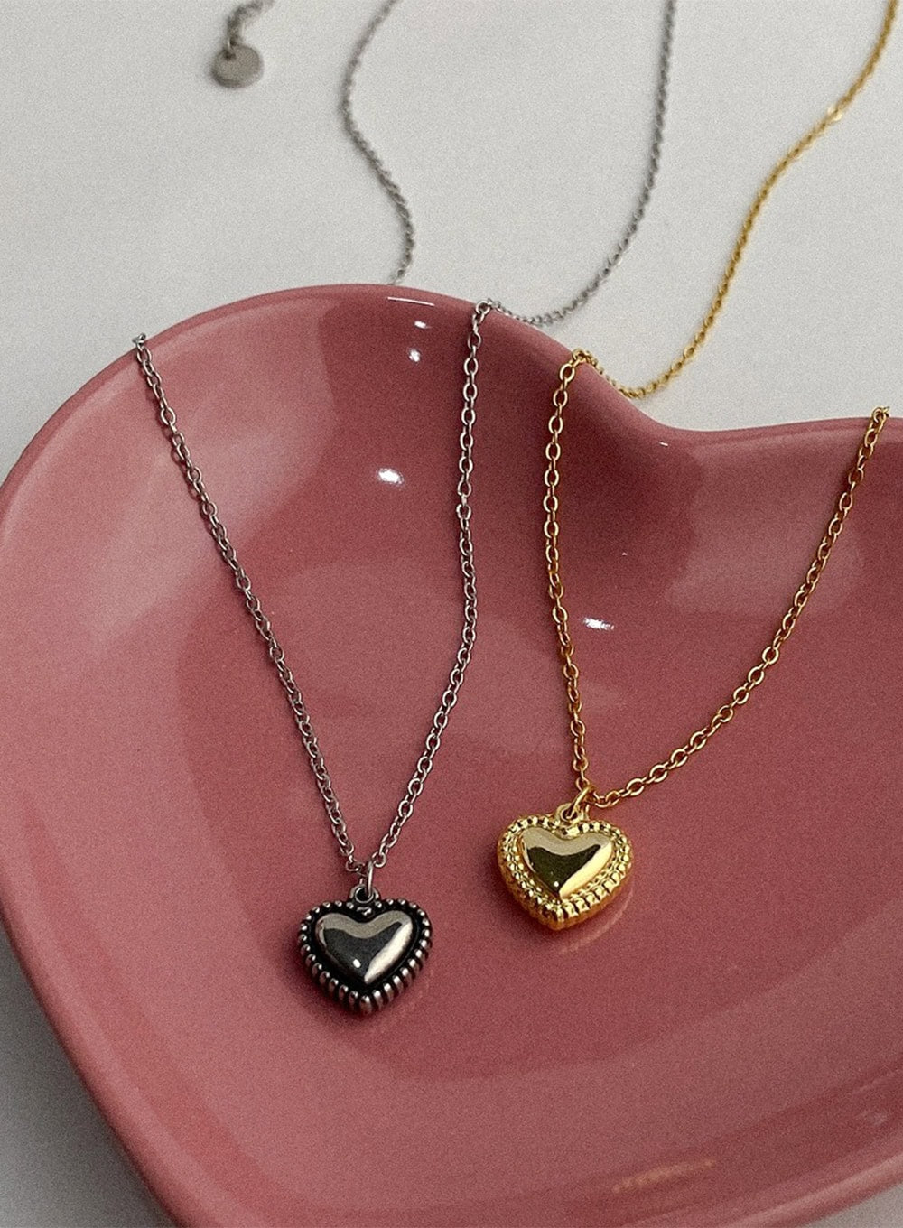 Outline Heart Necklace IA517
