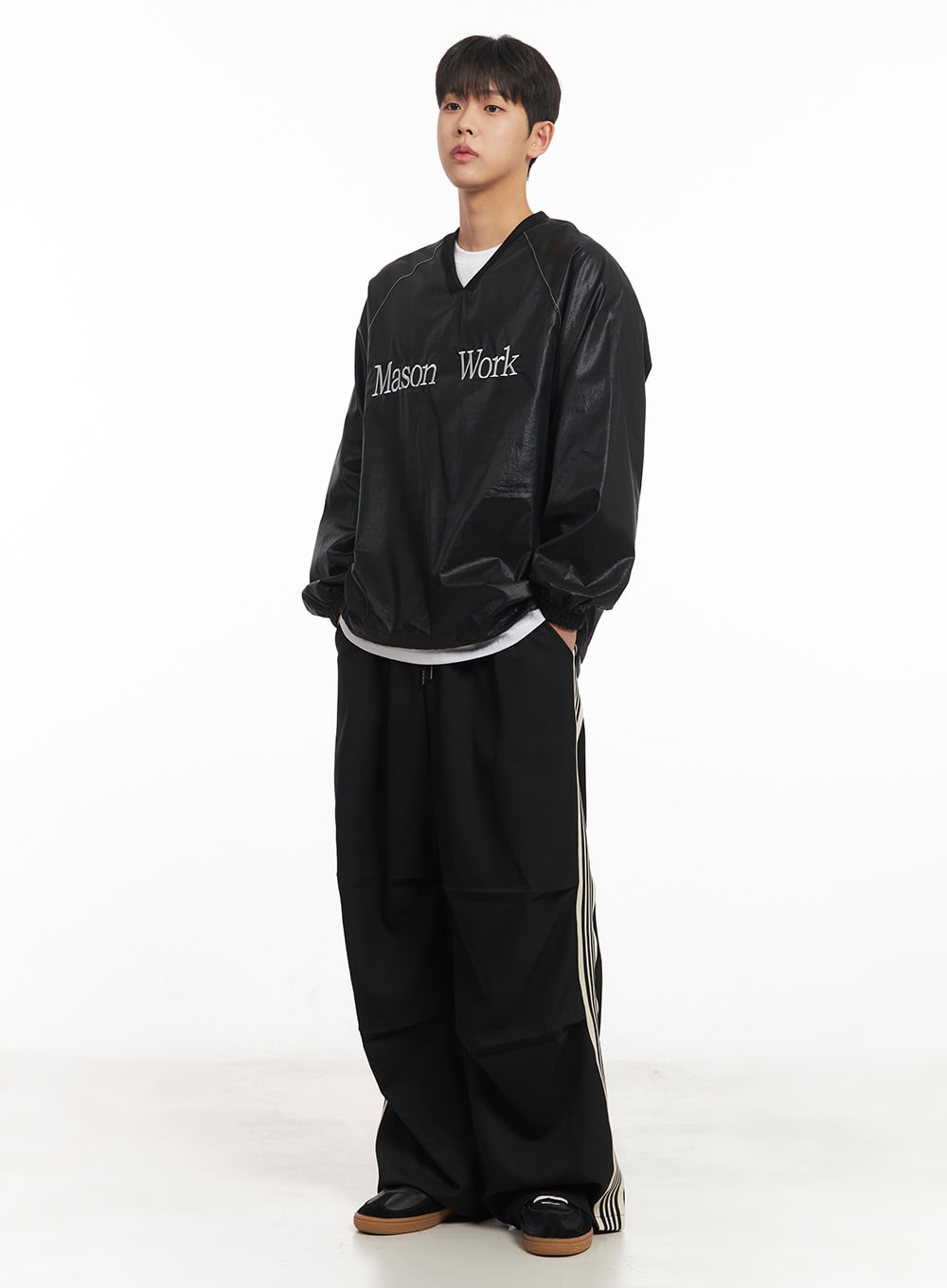 Men's Wide-Fit Striped Sweatpants IM517