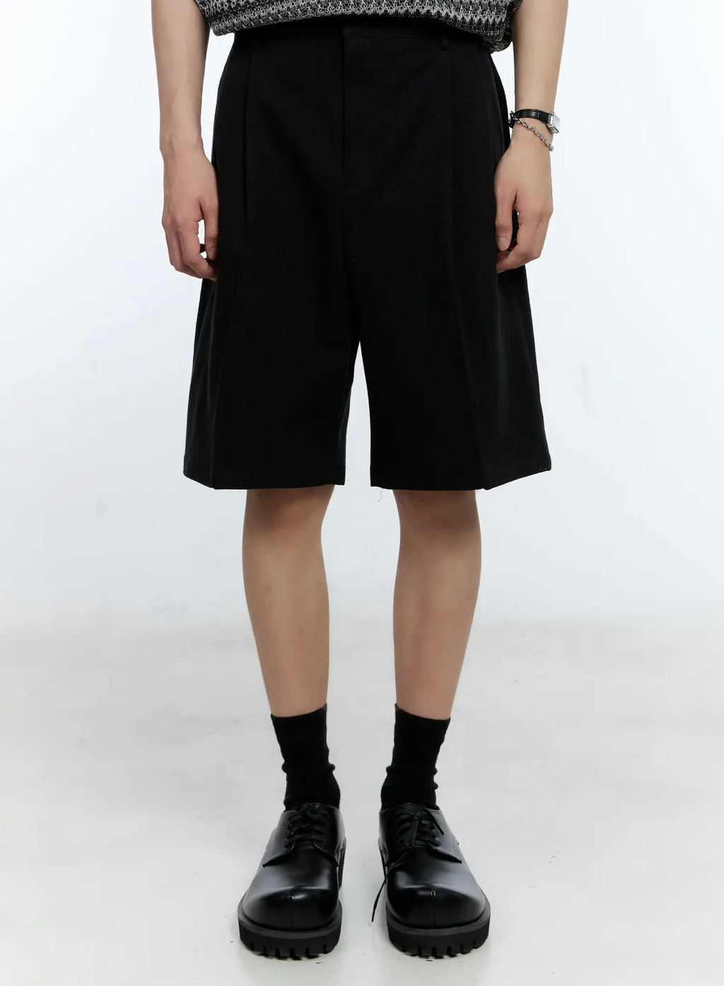Men's Pleat Bermuda Shorts IG501