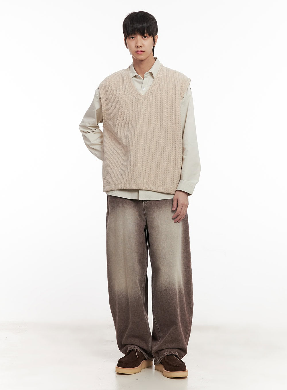 Men's Wide-Fit Washed Jeans (Brown) IM519